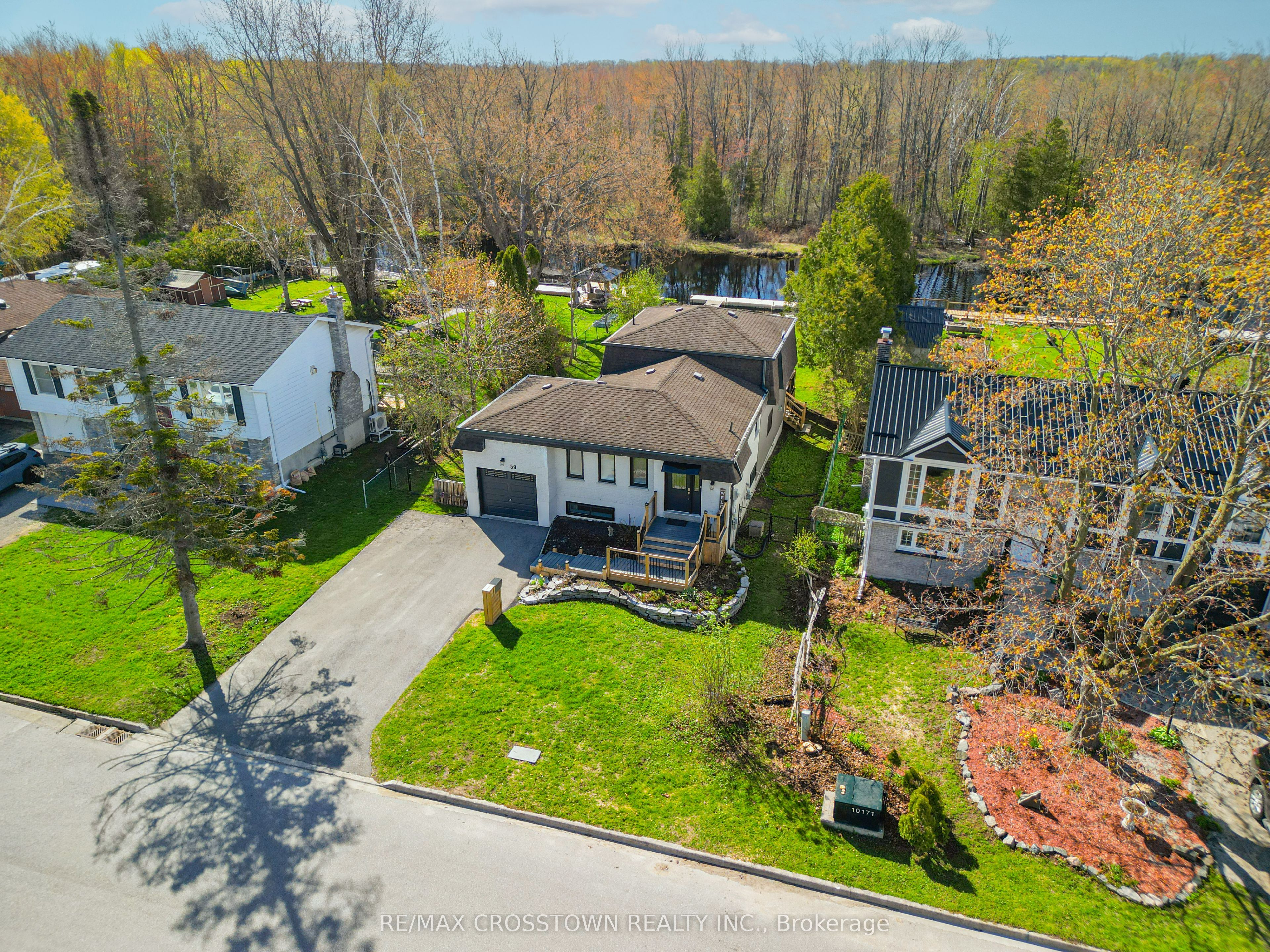 59 Lankin Boulevard Property Photo 4