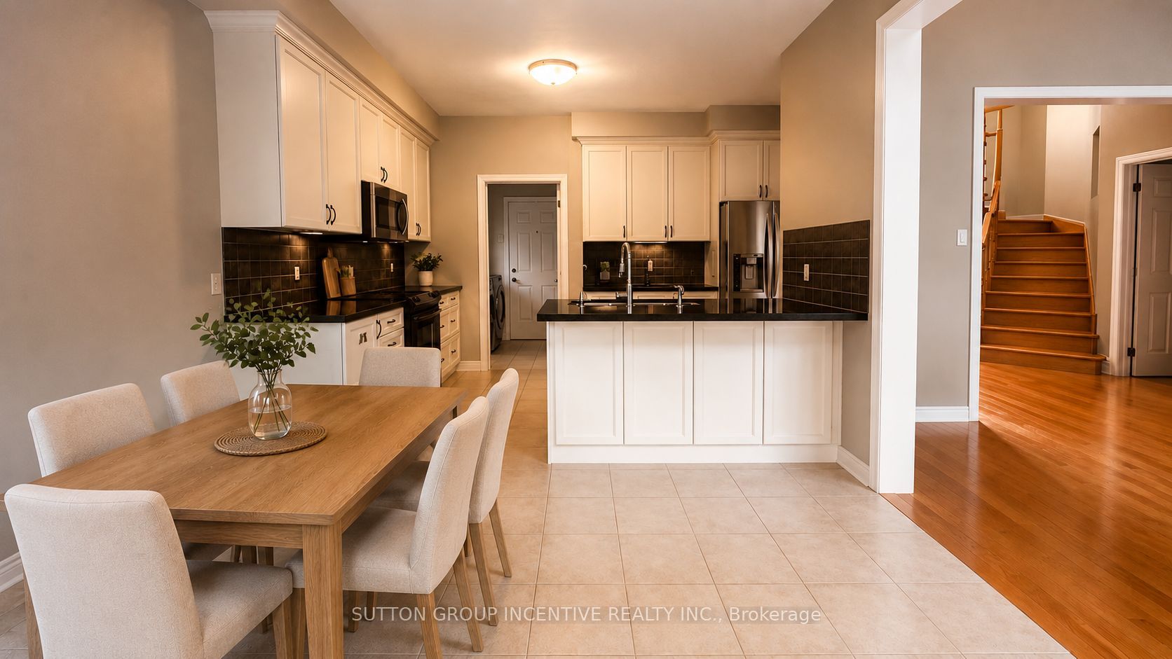48 Riverwalk Place Property Photo 6