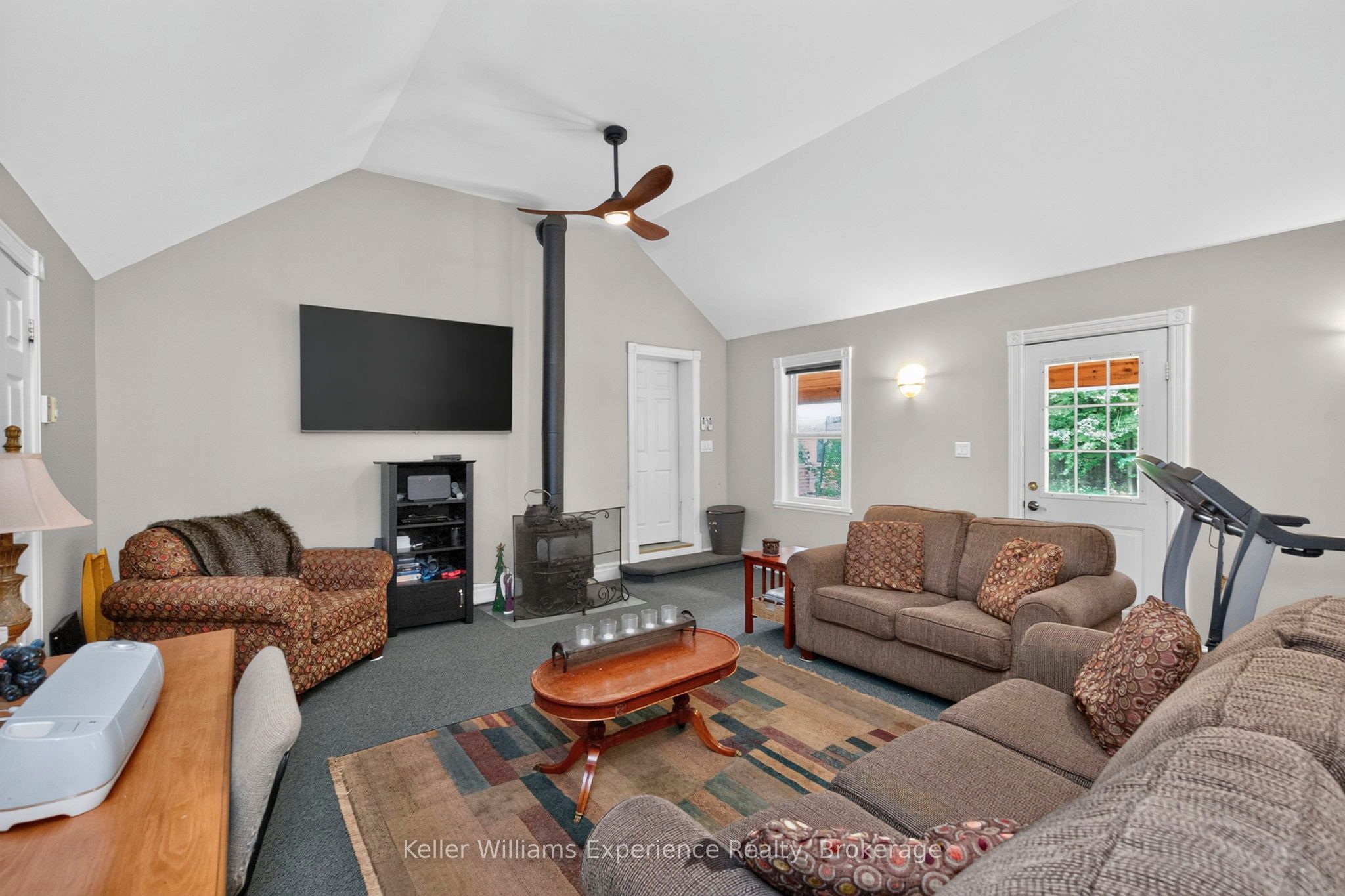 3744 Flos 4 Road W Property Photo 10