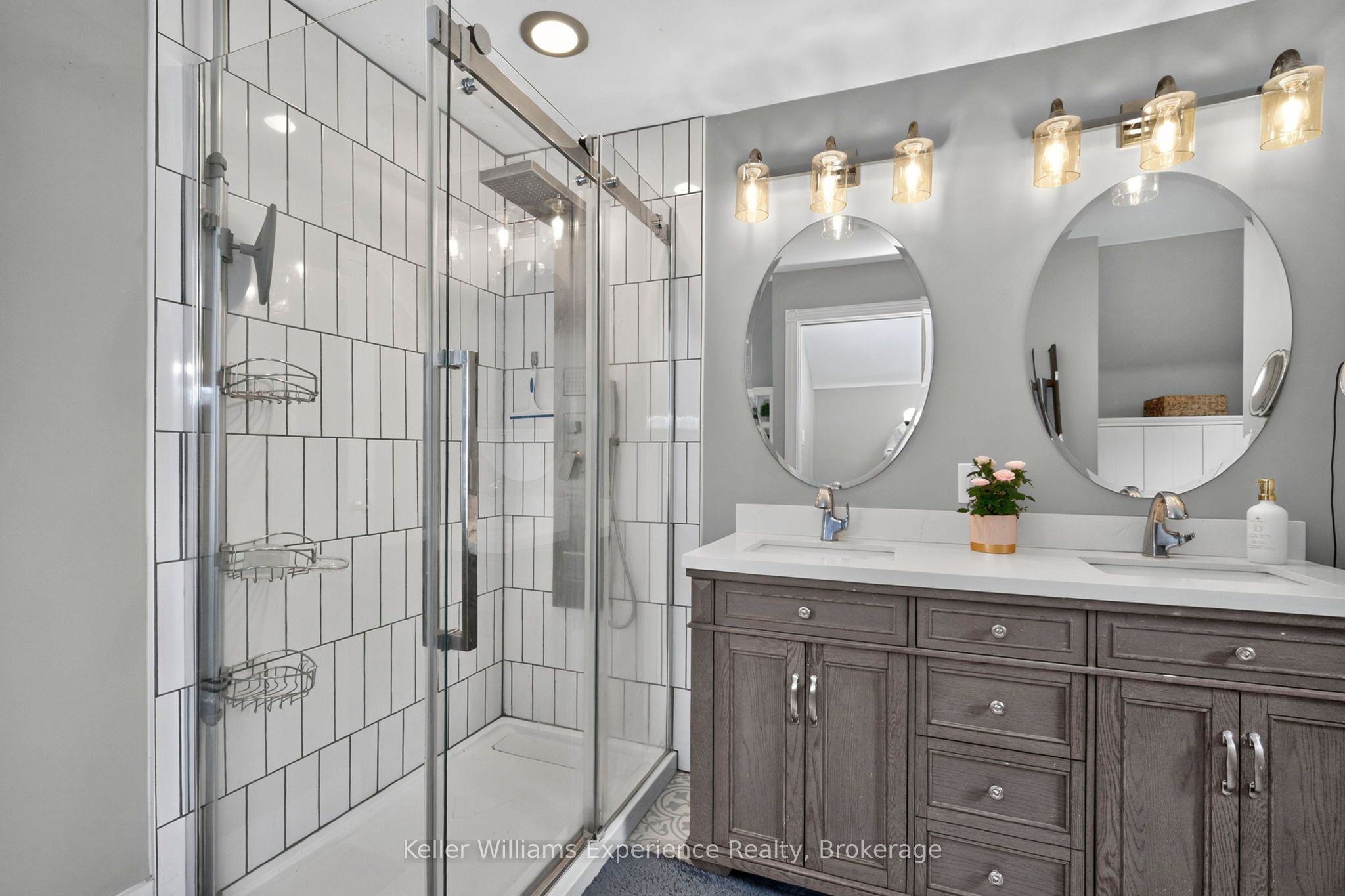 3744 Flos 4 Road W Property Photo 15