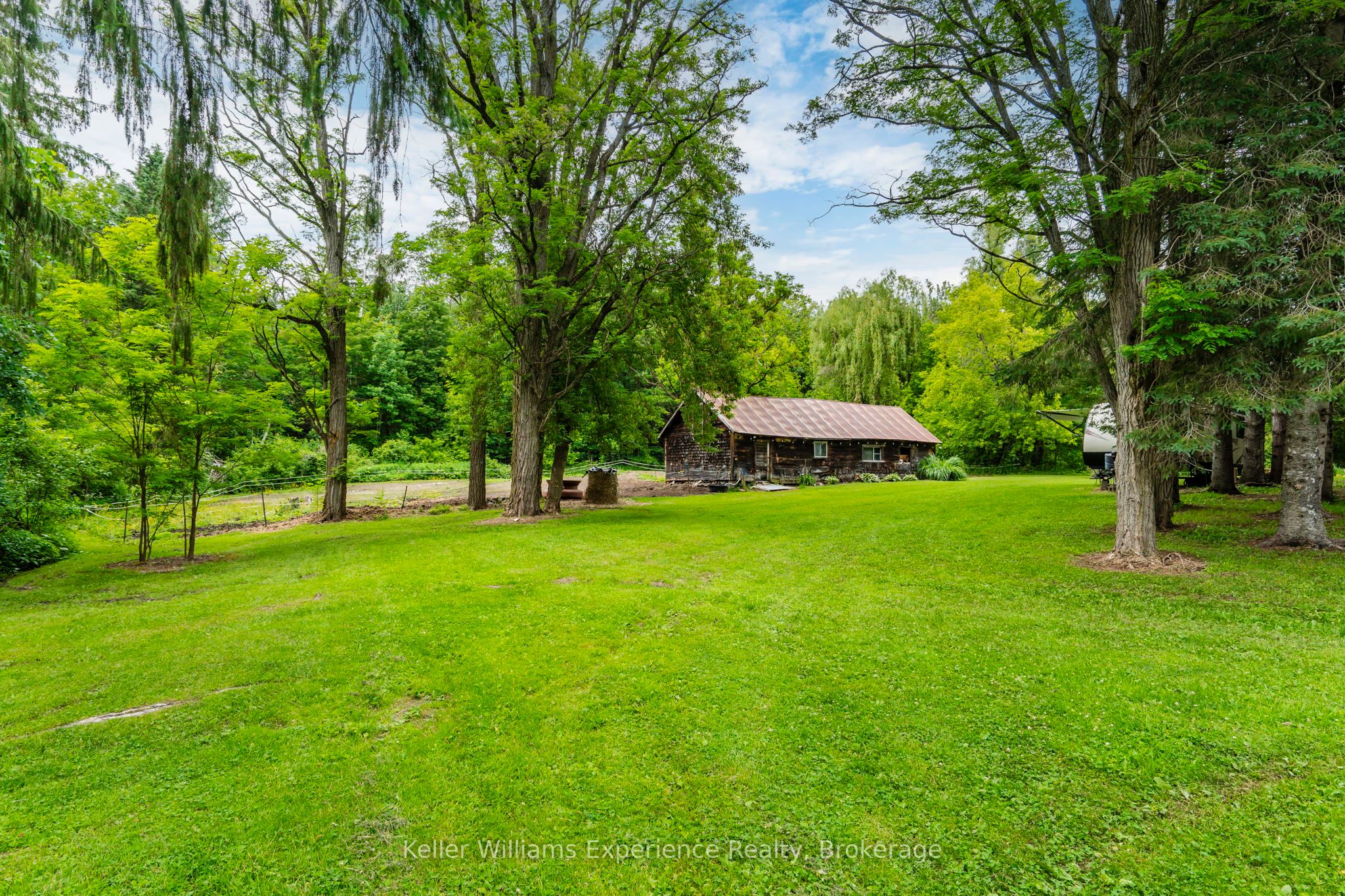 3744 Flos 4 Road W Property Photo 20