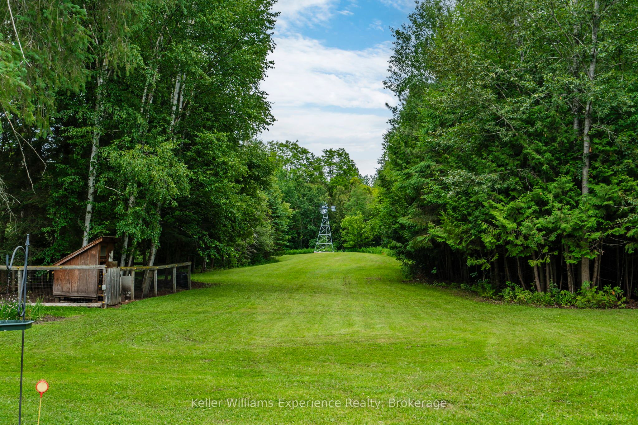 3744 Flos 4 Road W Property Photo 25