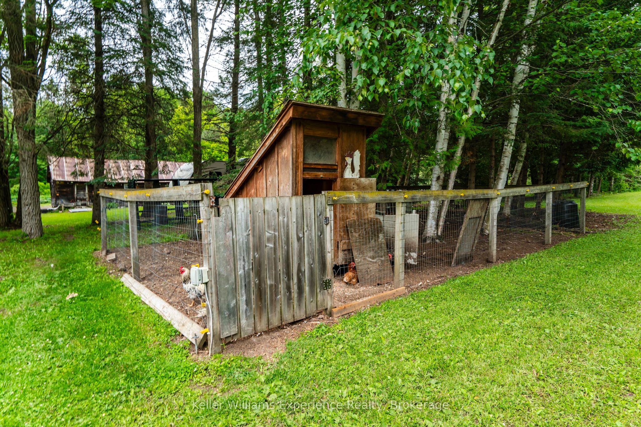 3744 Flos 4 Road W Property Photo 26
