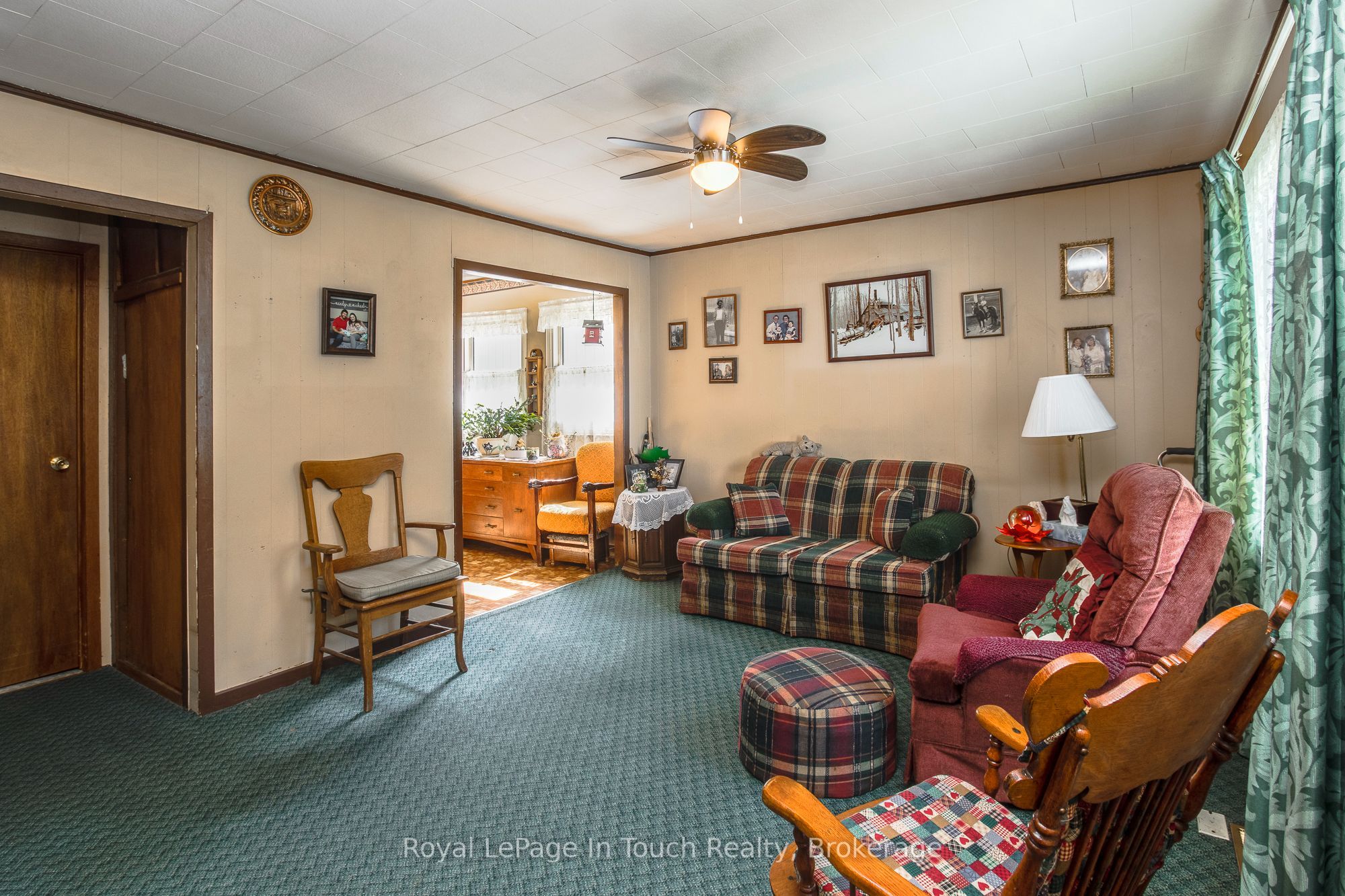 323 William Street Property Photo 5
