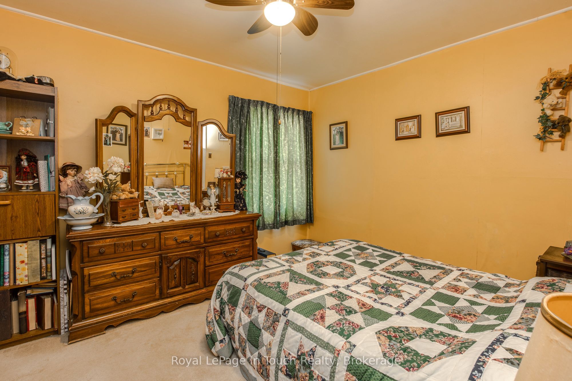 323 William Street Property Photo 7