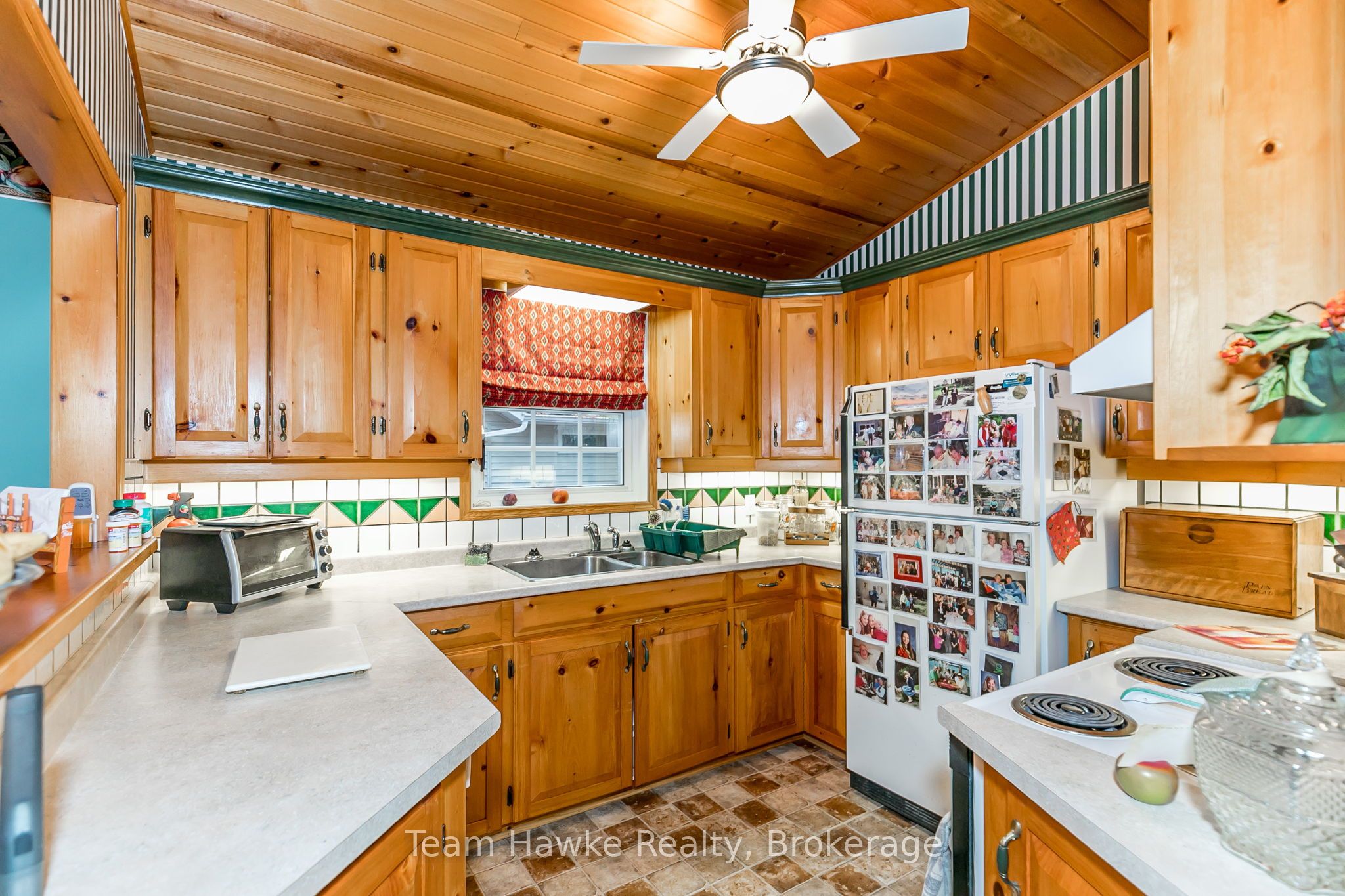 20 Scott Lane Property Photo 12