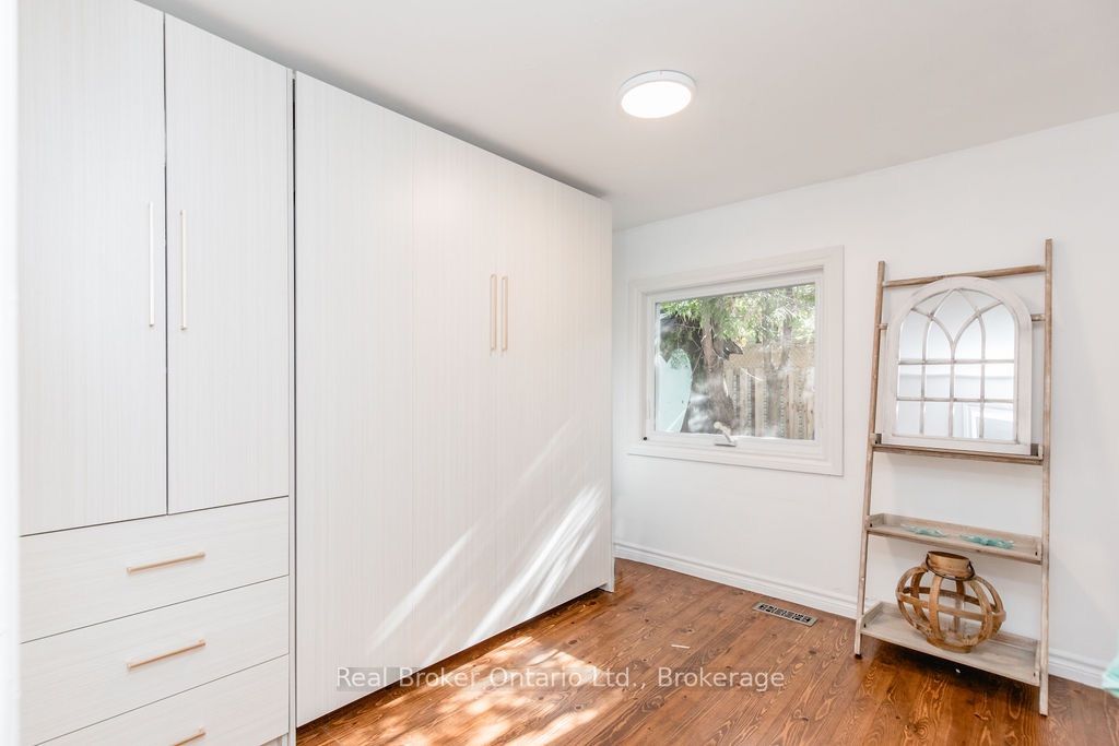 7 Oliver Drive Property Photo 17