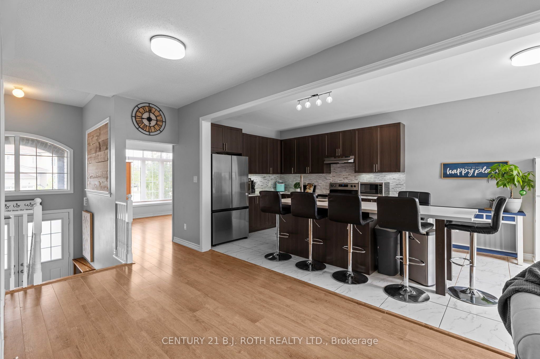 211 Roy Drive Property Photo 6