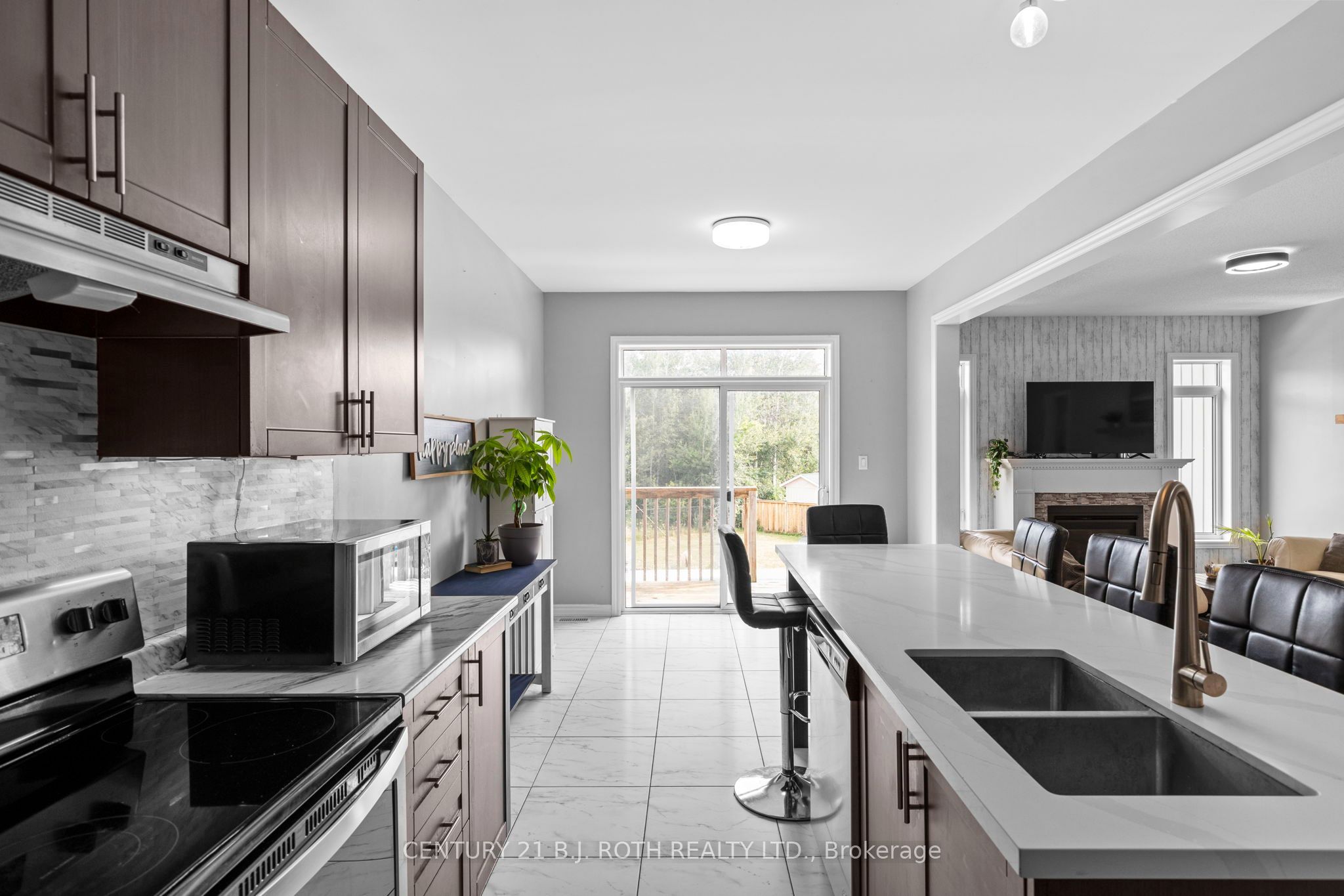 211 Roy Drive Property Photo 10