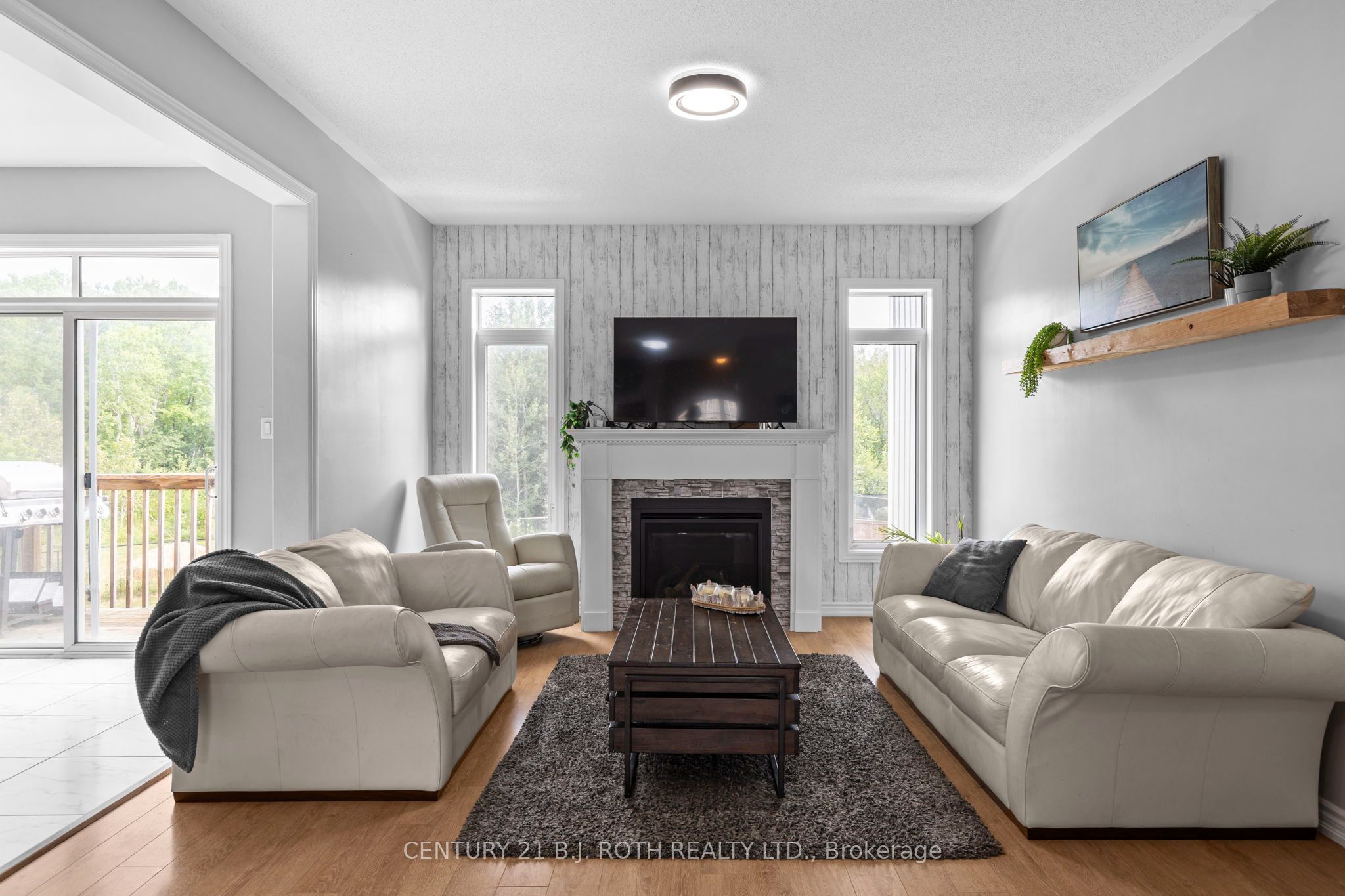 211 Roy Drive Property Photo 12