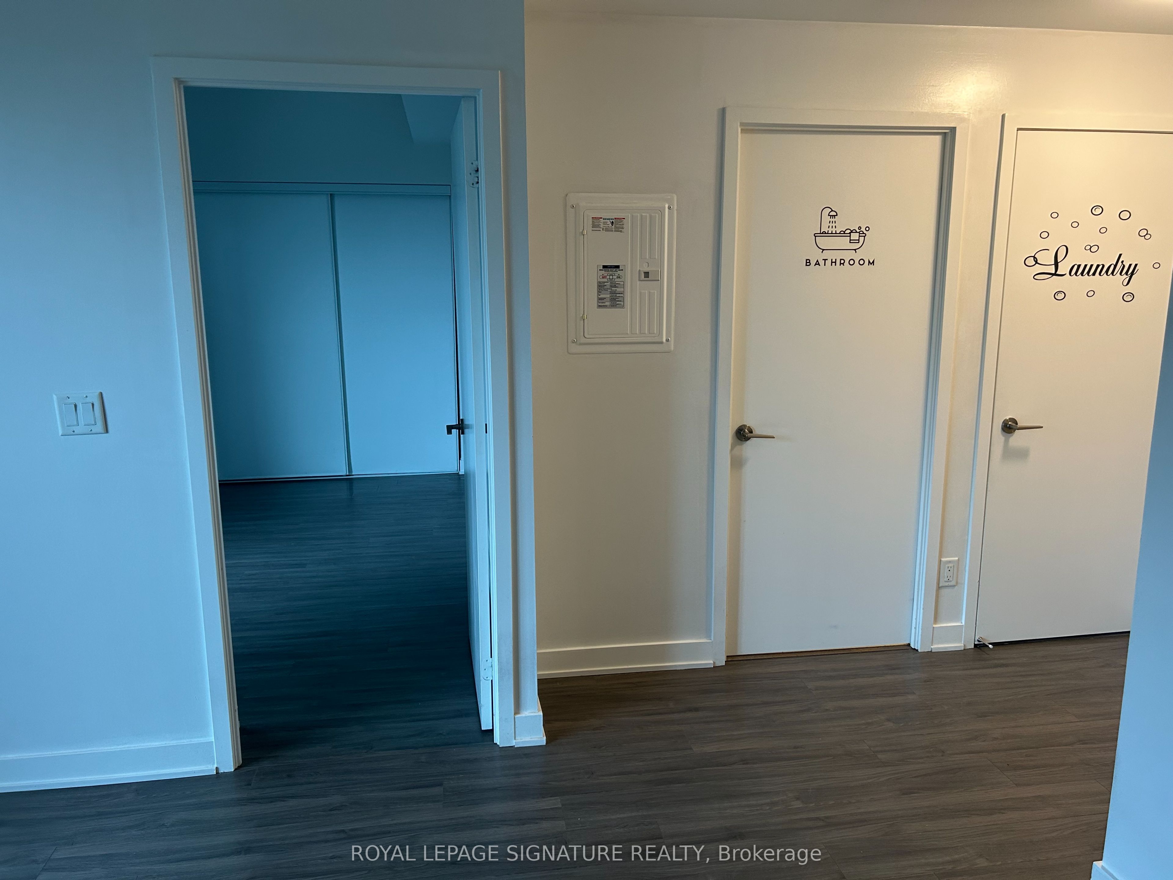 681 Yonge Street 432 Property Photo 4