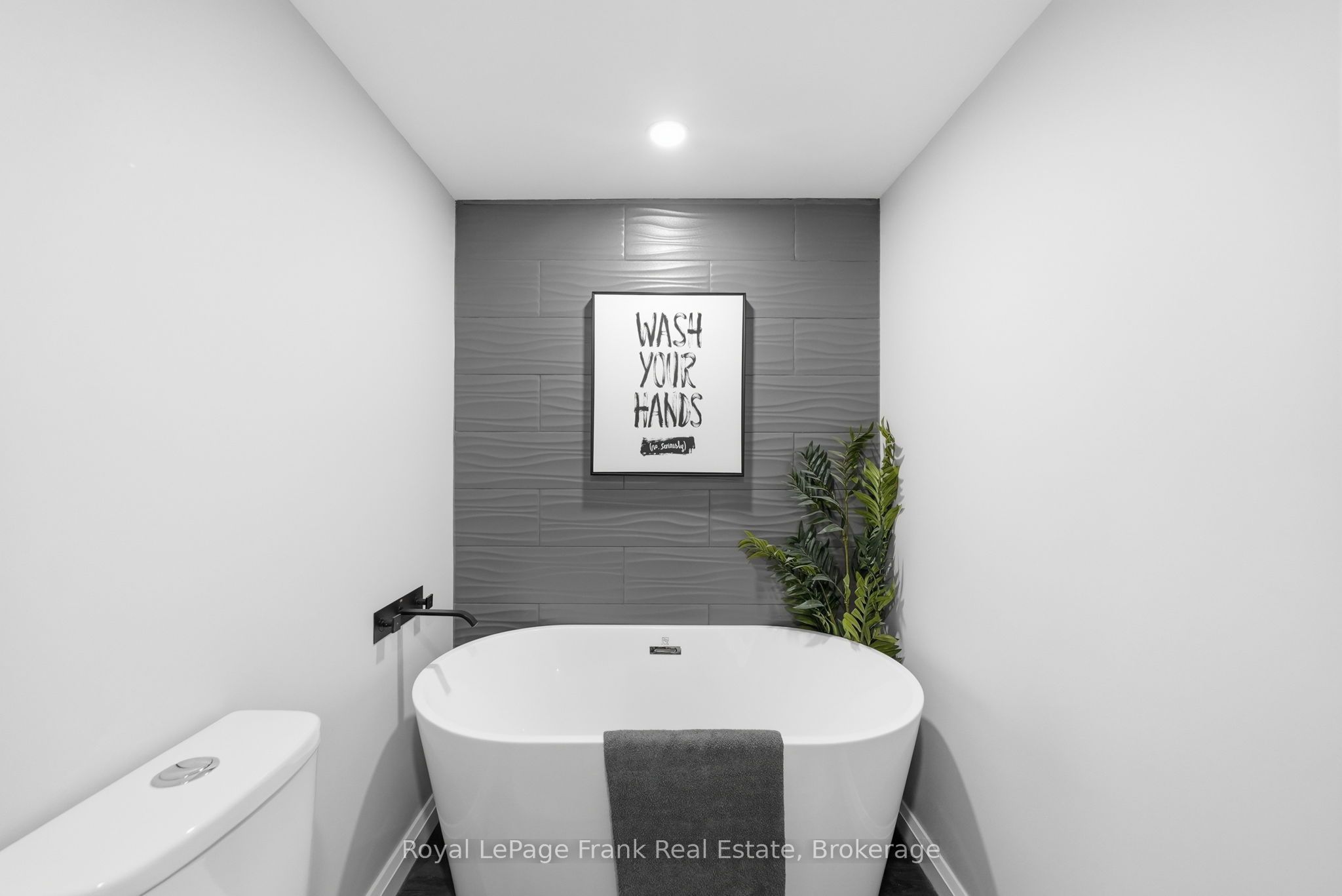31 Laguna Parkway 3 Property Photo 20