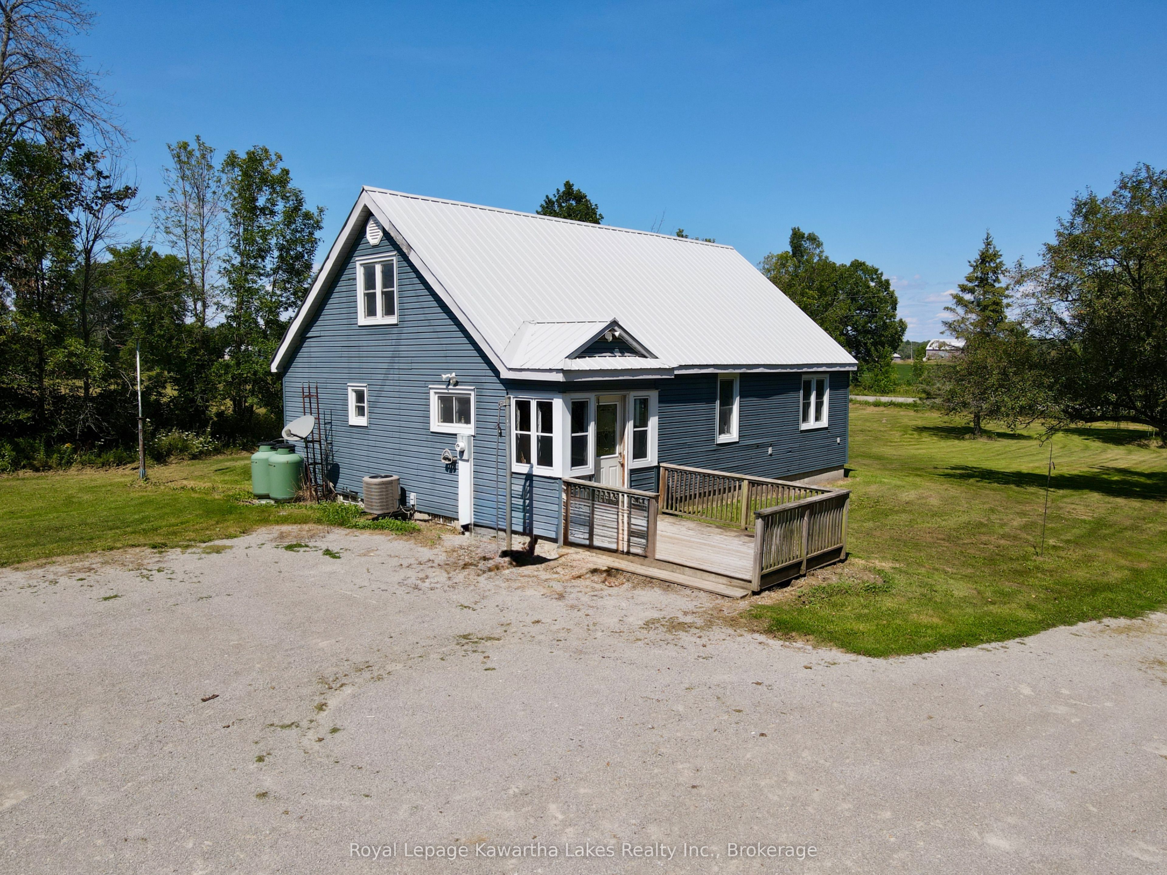 1866 Irish Line Property Photo 4