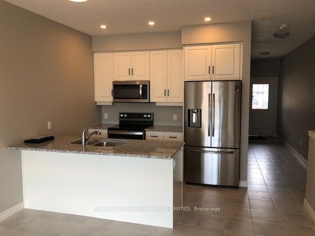 981 Wright Drive Property Photo 3