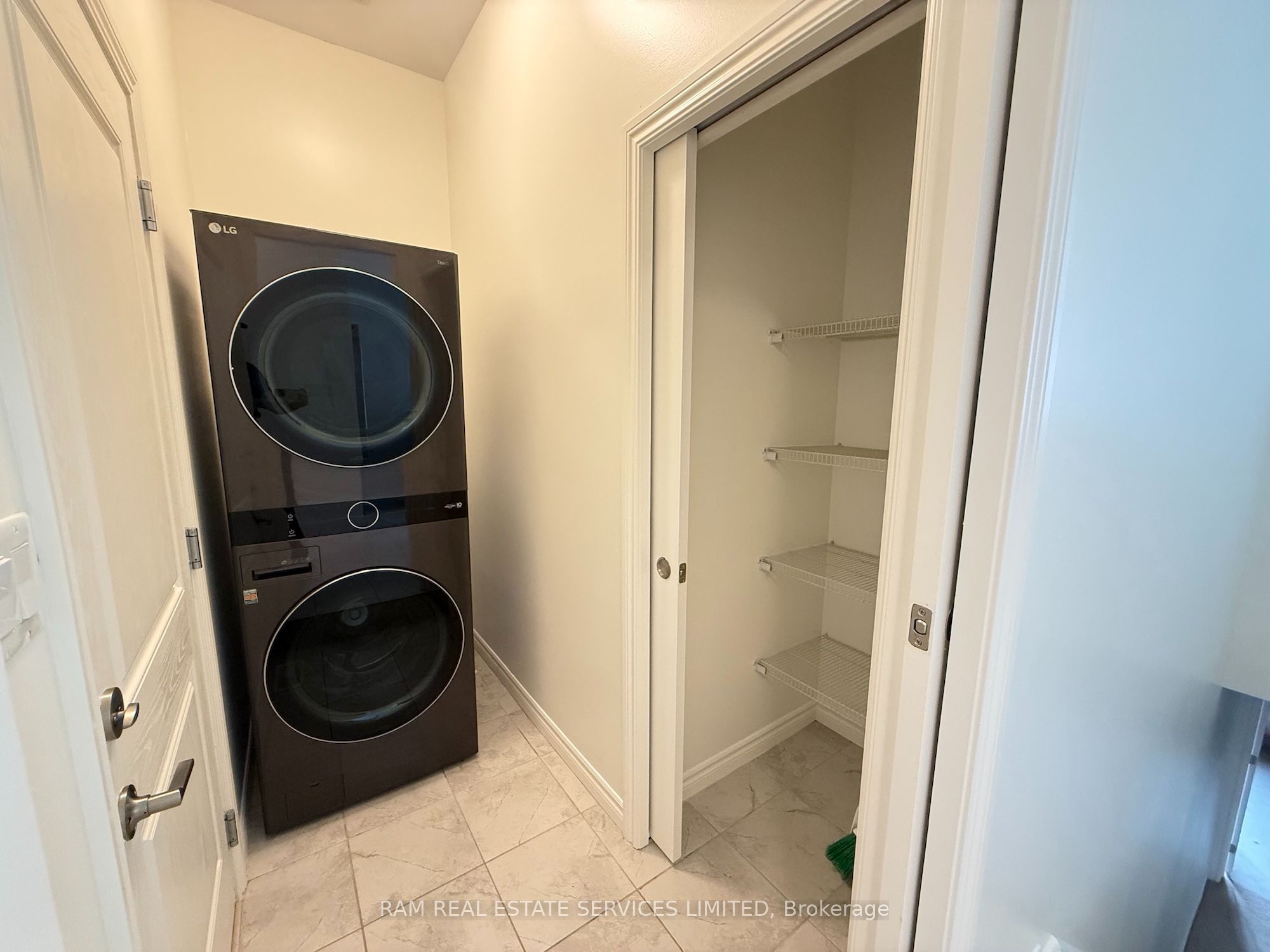 981 Wright Drive Property Photo 18