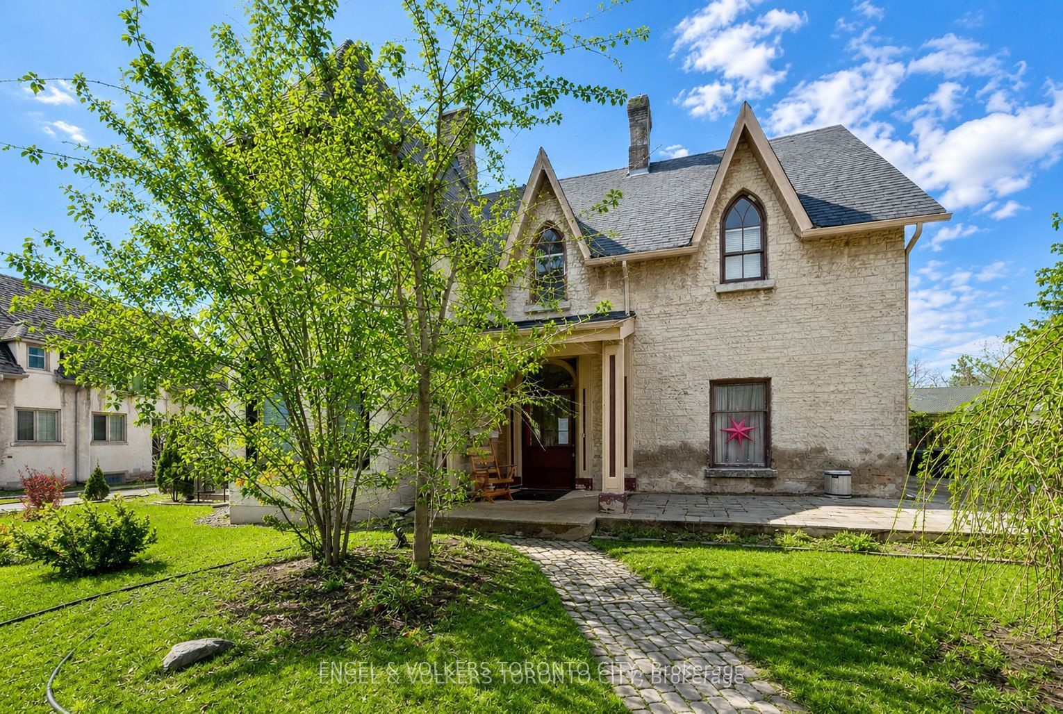 64 High Street Property Photo 1