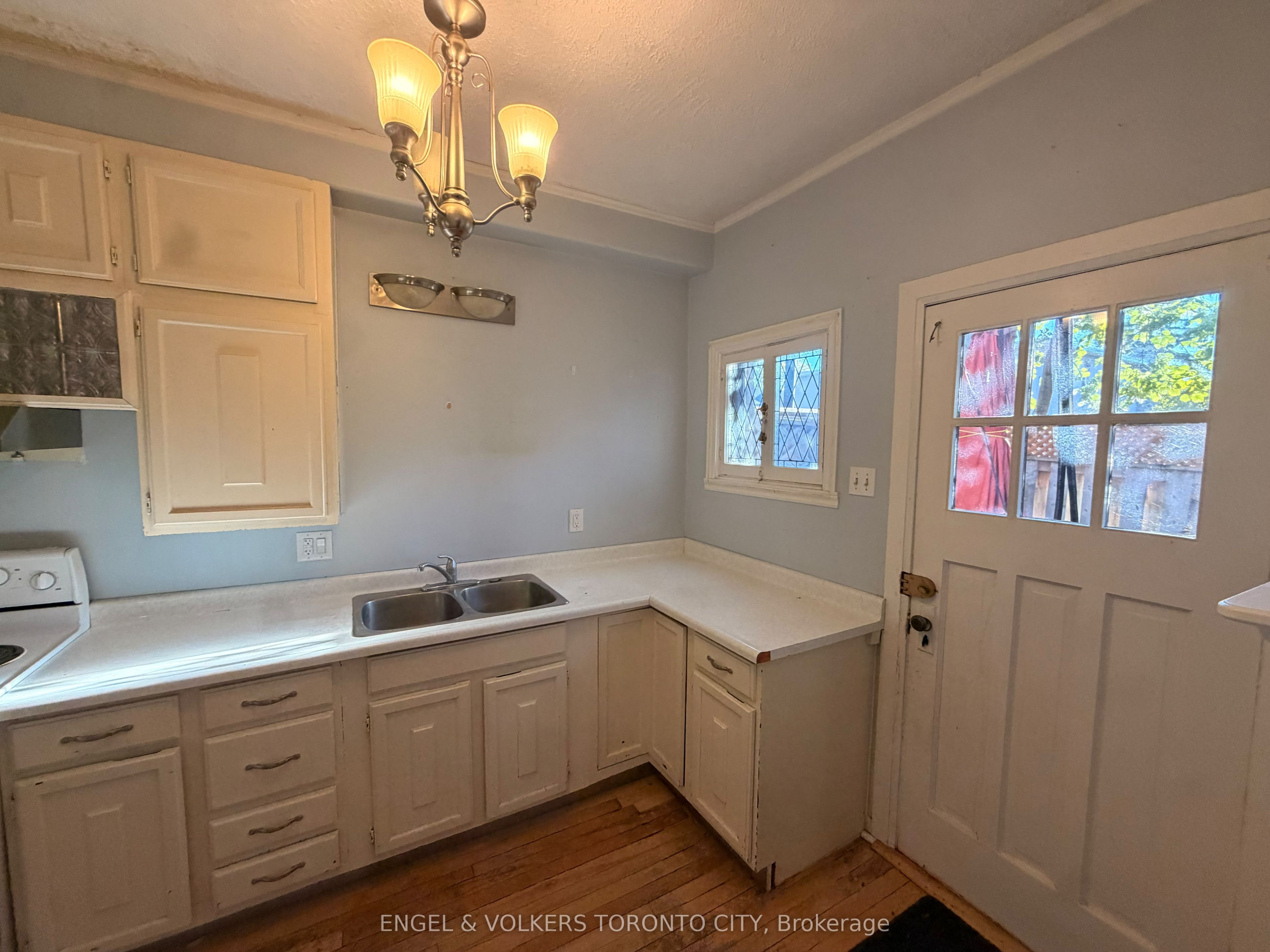64 High Street Property Photo 6