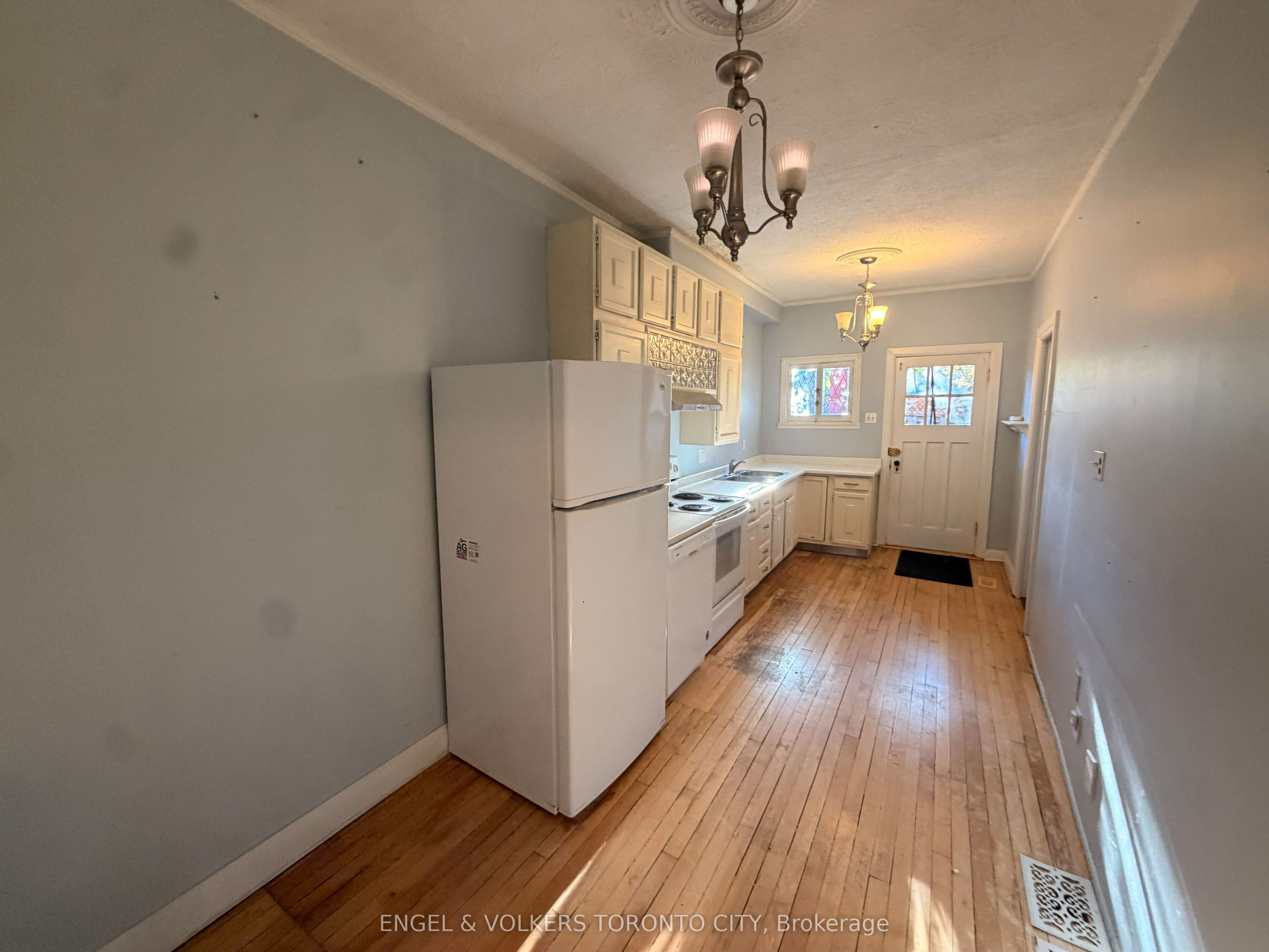 64 High Street Property Photo 8