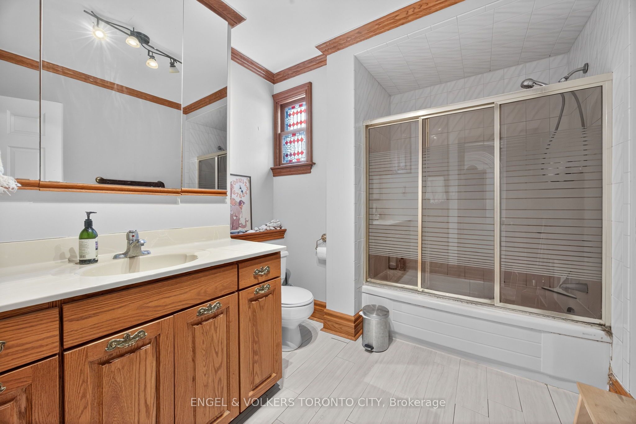 64 High Street Property Photo 11