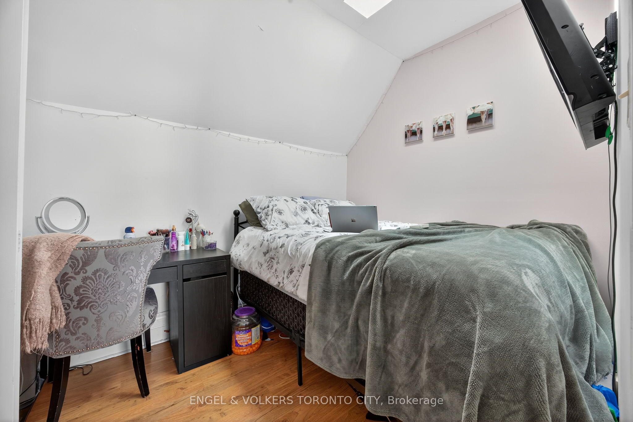 64 High Street Property Photo 14