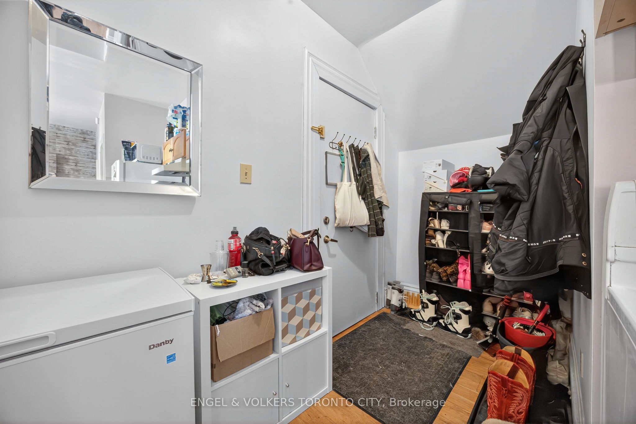 64 High Street Property Photo 16