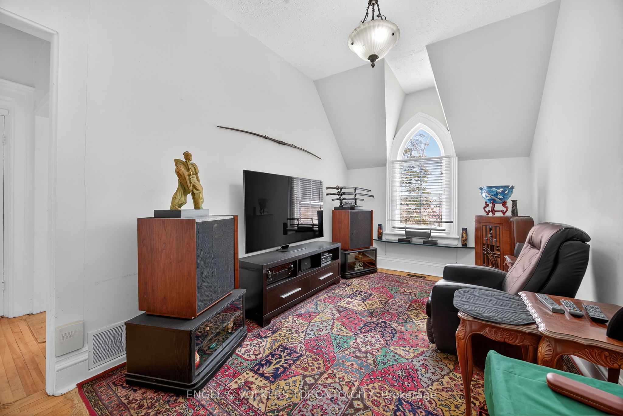 64 High Street Property Photo 17