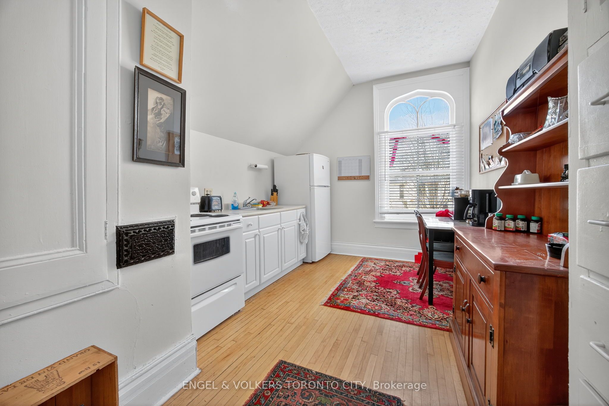 64 High Street Property Photo 21