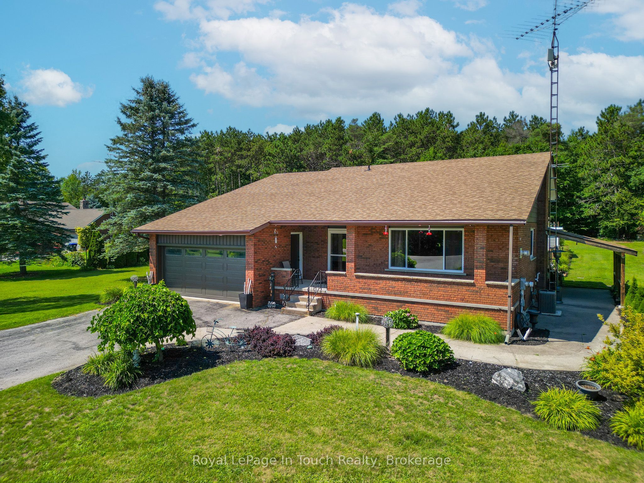 80 12 Concession E Property Photo 1