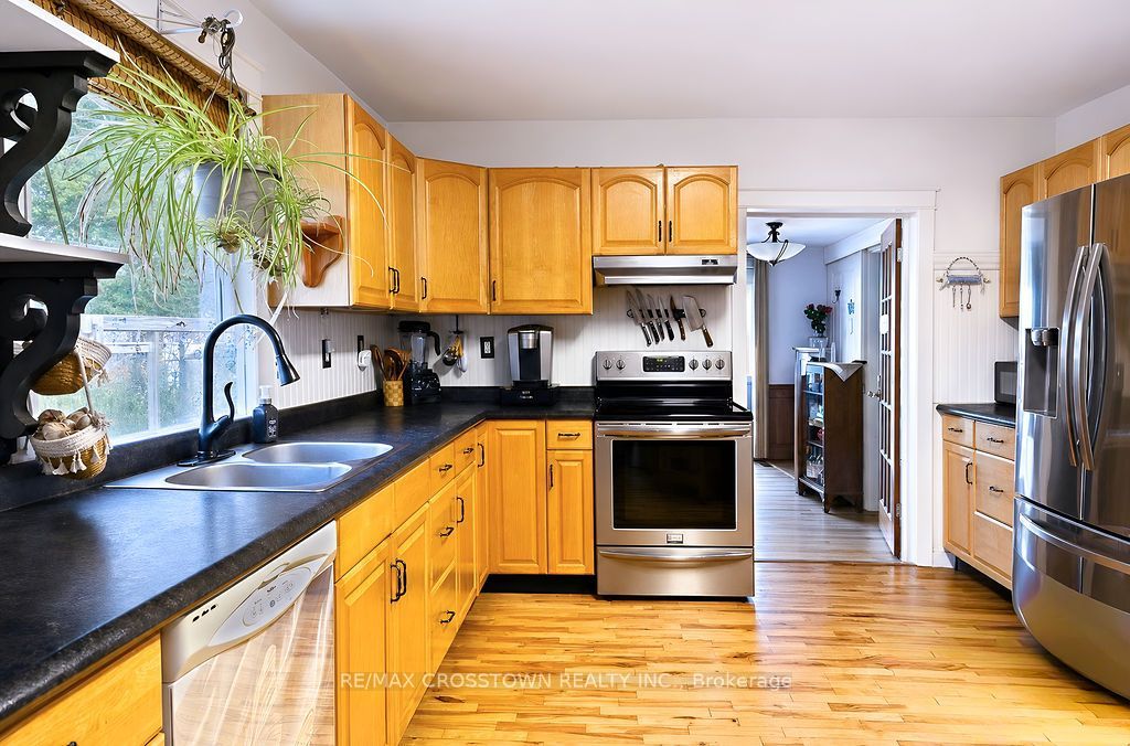 66 Maple Street Property Photo 9