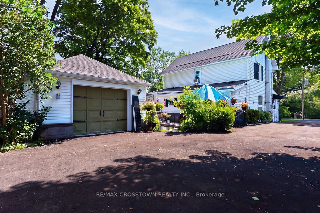 66 Maple Street Property Photo 32