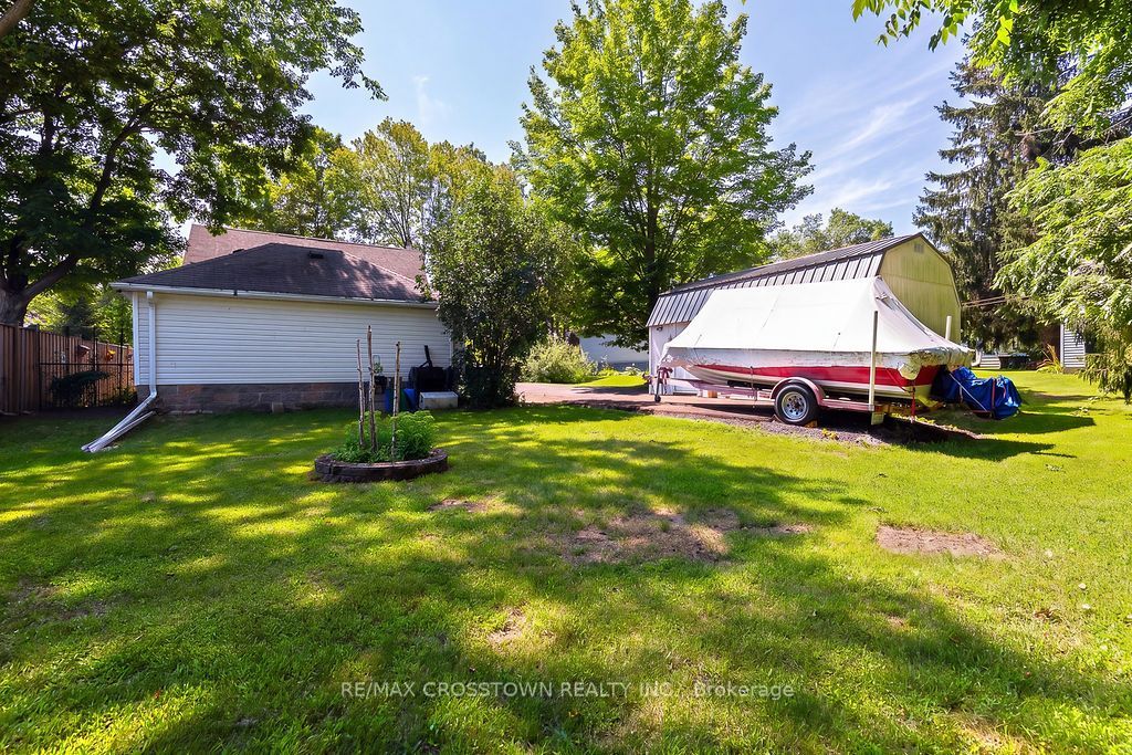 66 Maple Street Property Photo 34