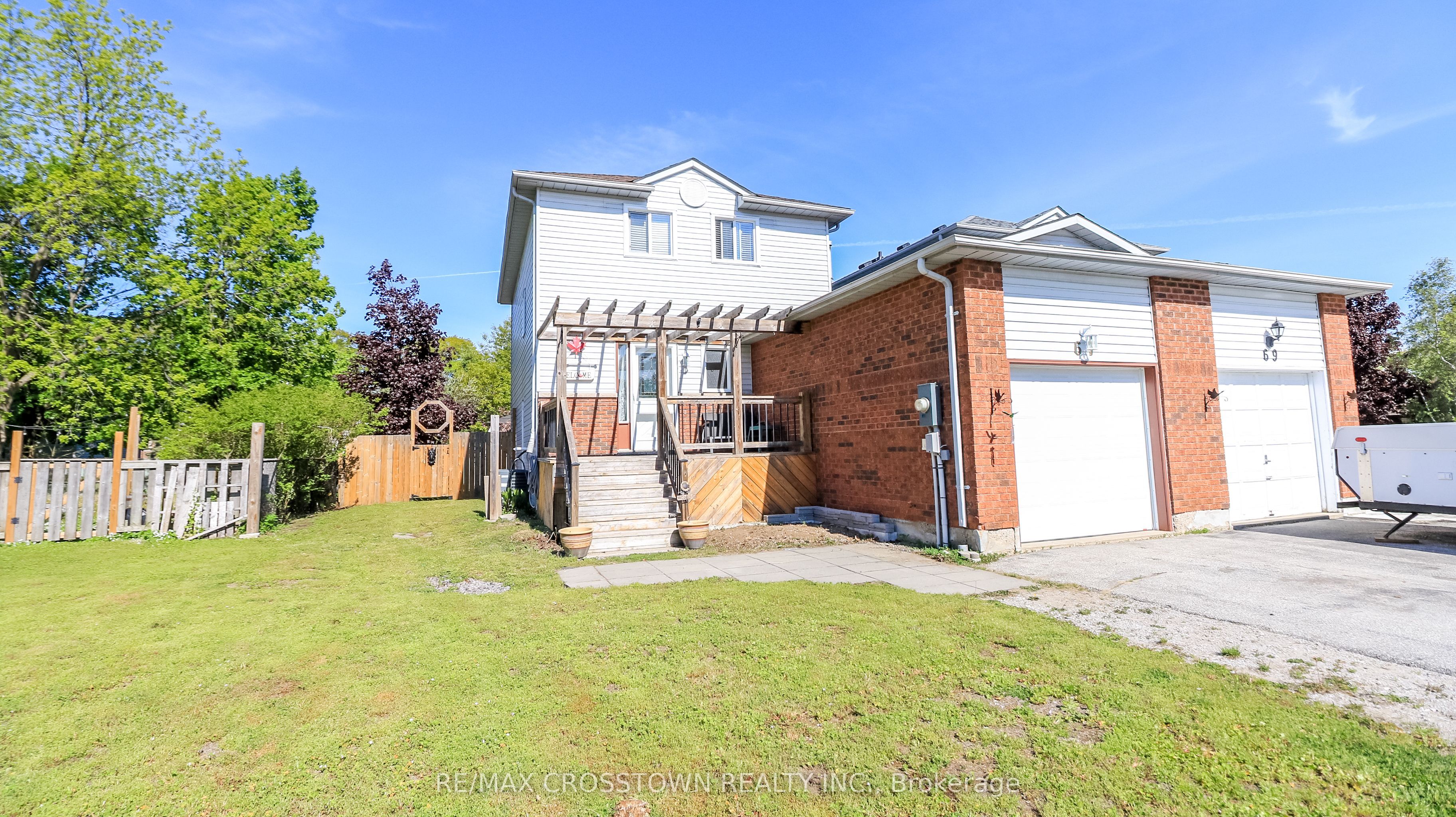 67 Donald Crescent Property Photo 1