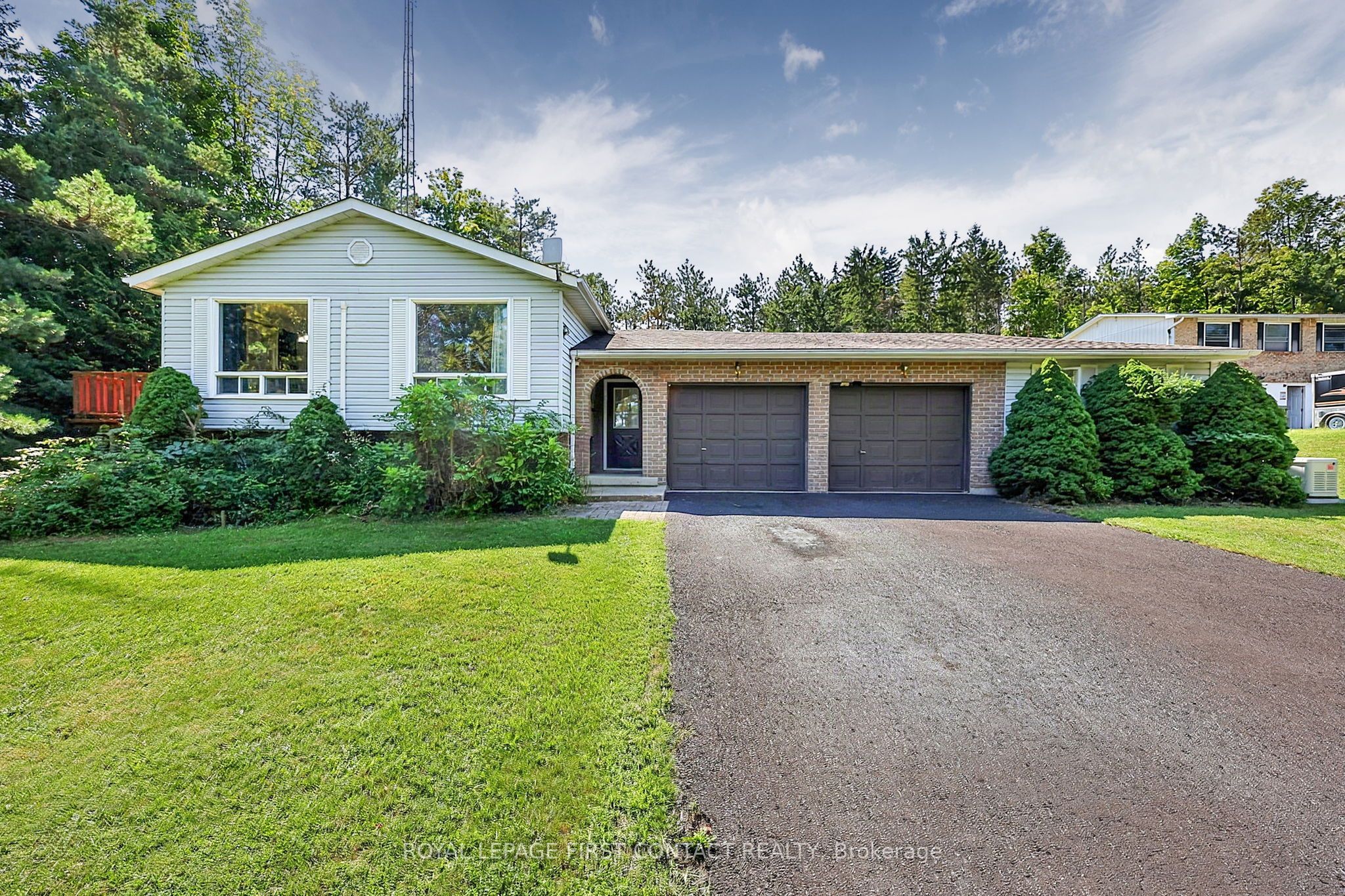 4576 Line 5 Line N Property Photo 4