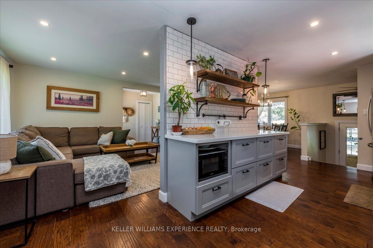 92 Johnson Street Property Photo 14