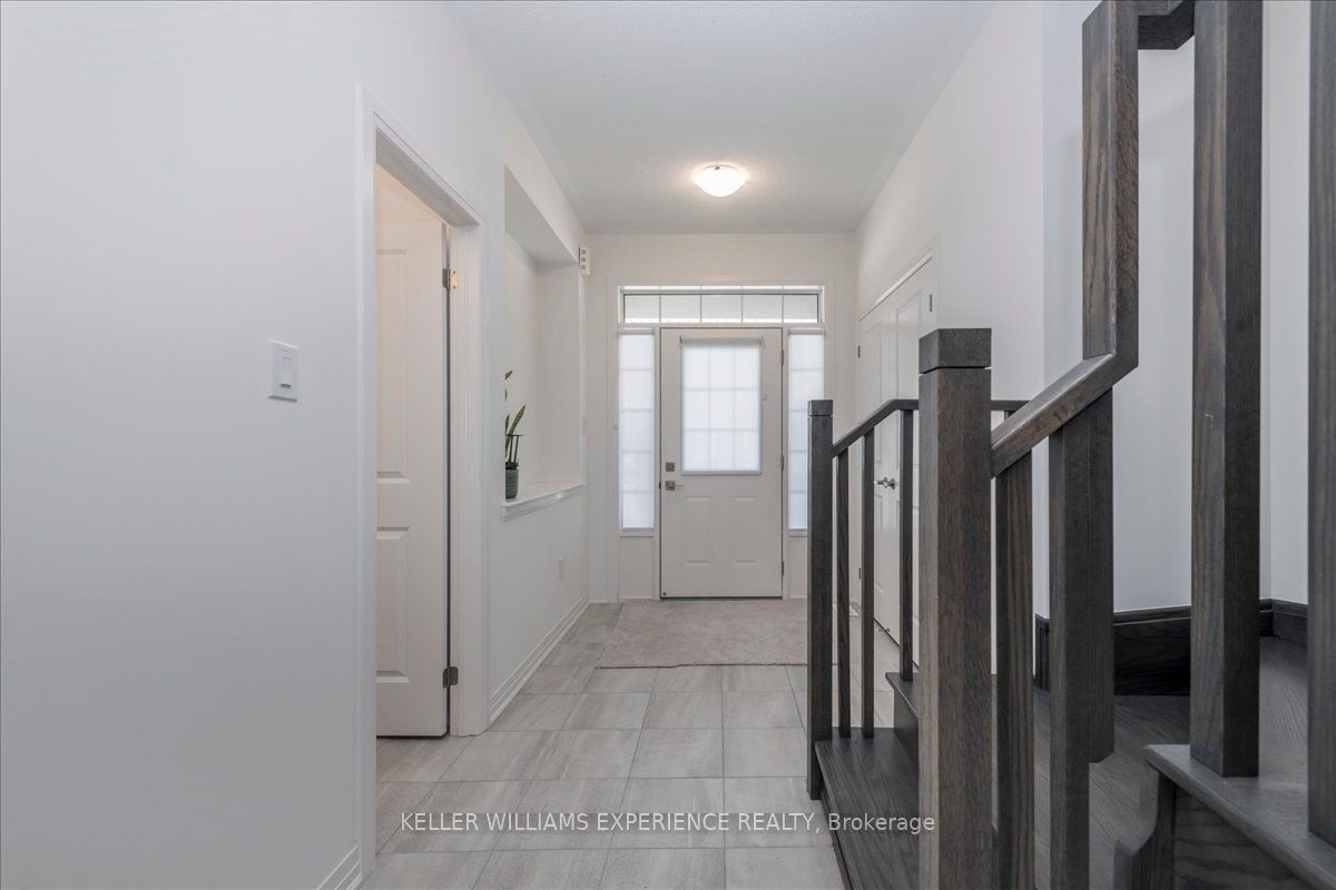 2 Sagewood Avenue Property Photo 3