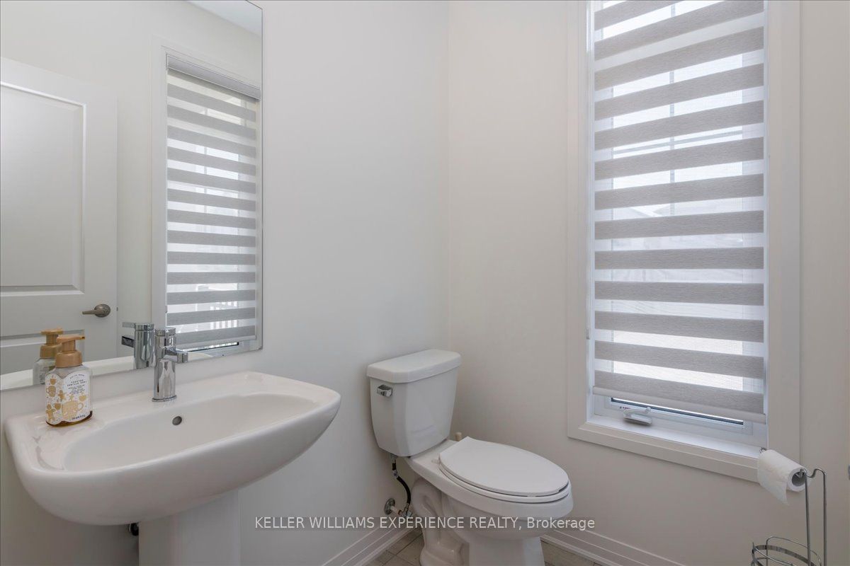 2 Sagewood Avenue Property Photo 4