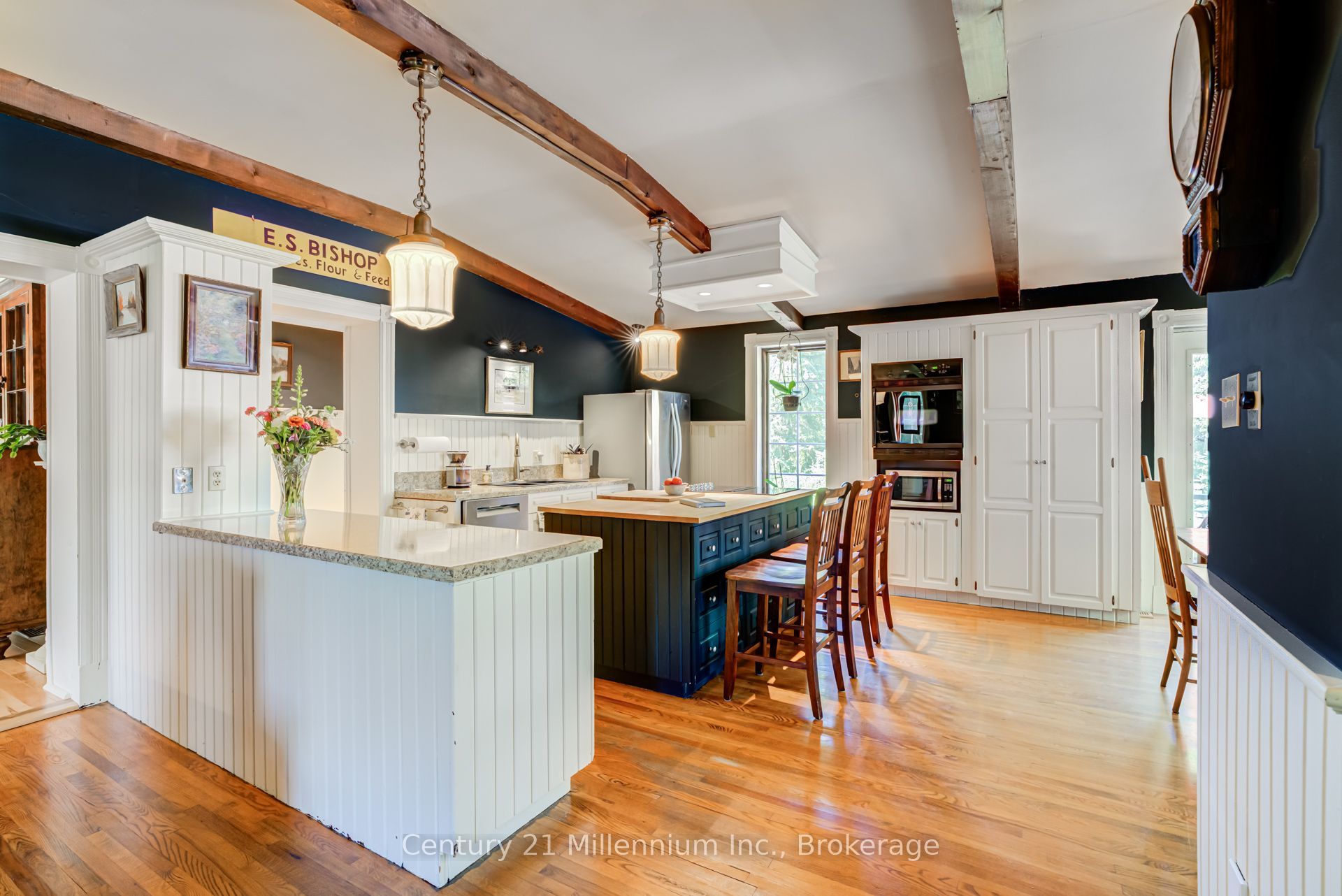 1851 6 Concession N Property Photo 11