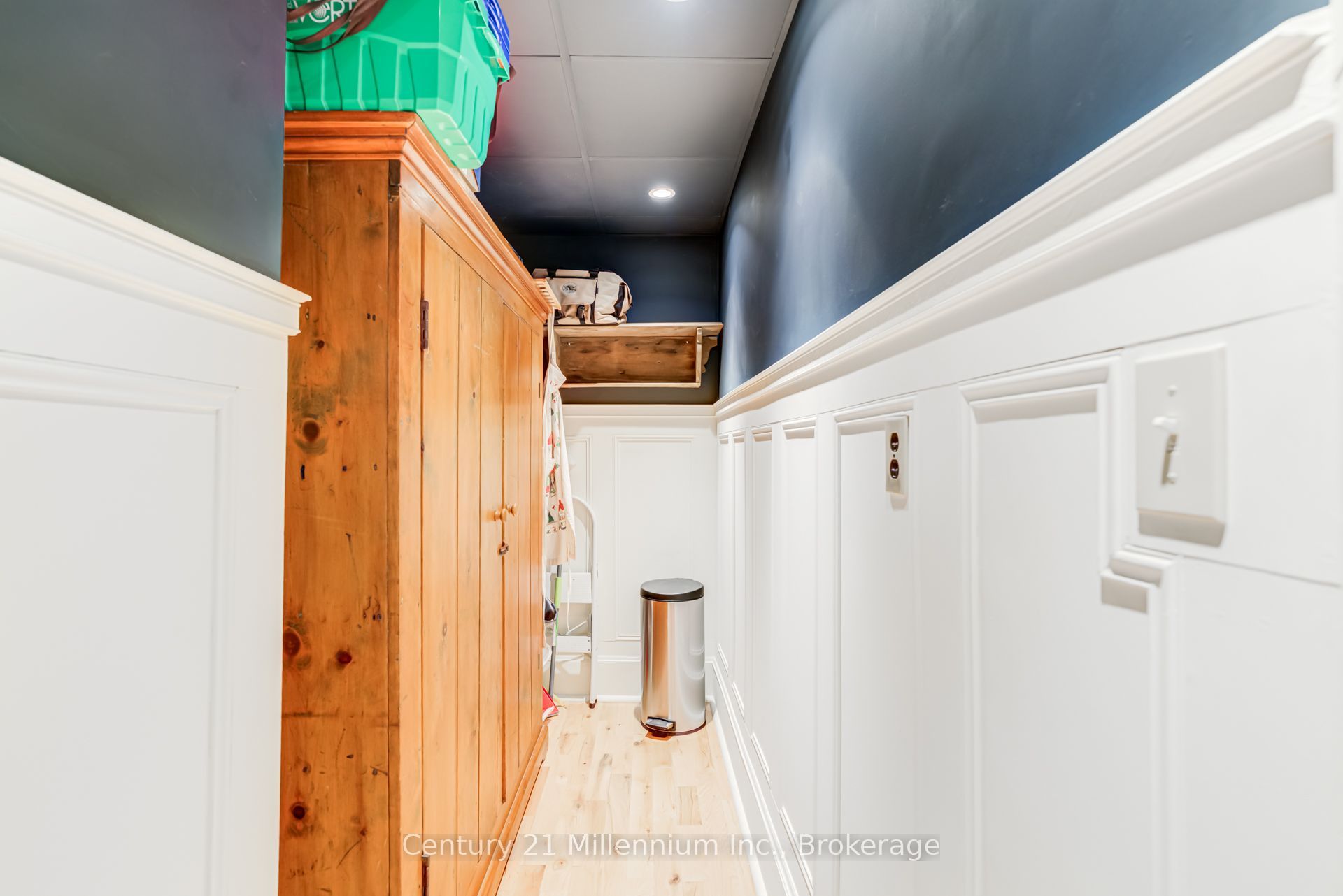 1851 6 Concession N Property Photo 16