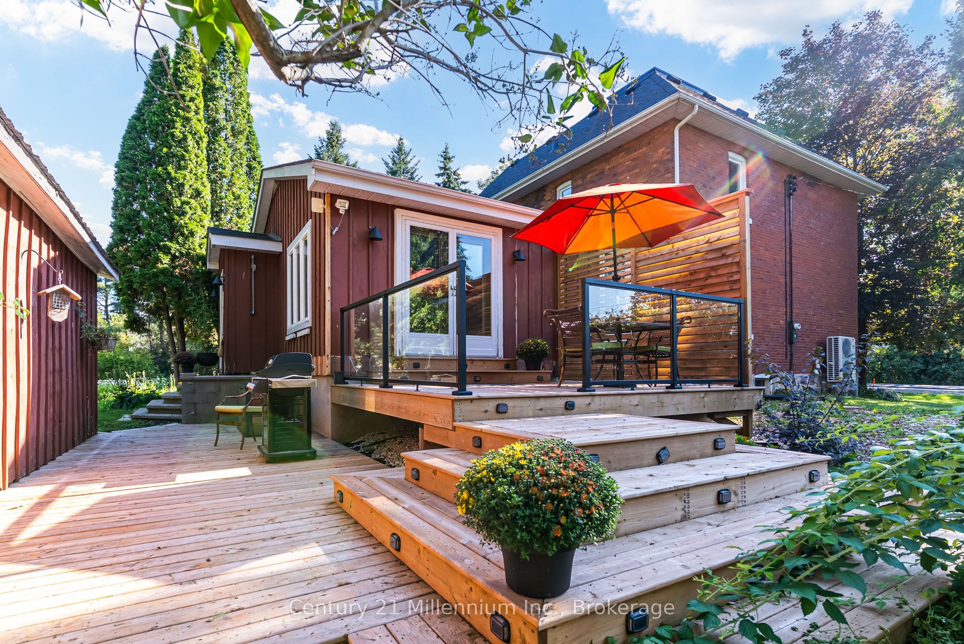 1851 6 Concession N Property Photo 25