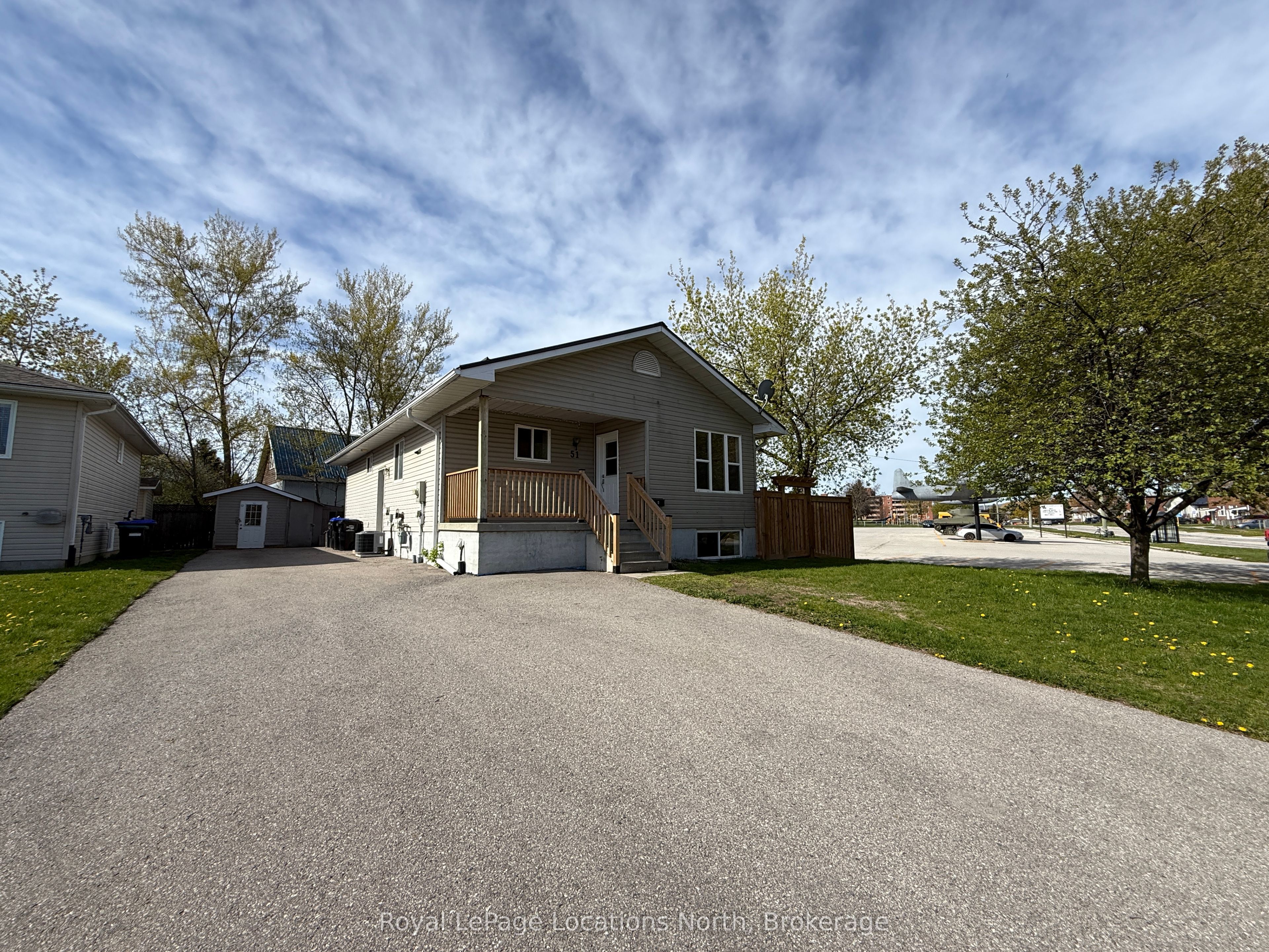 51 Raglan Street LOWER Property Photo 1