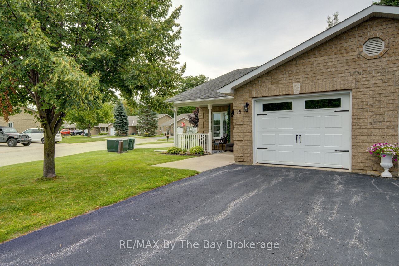 15 Meadow Lane Property Photo 6