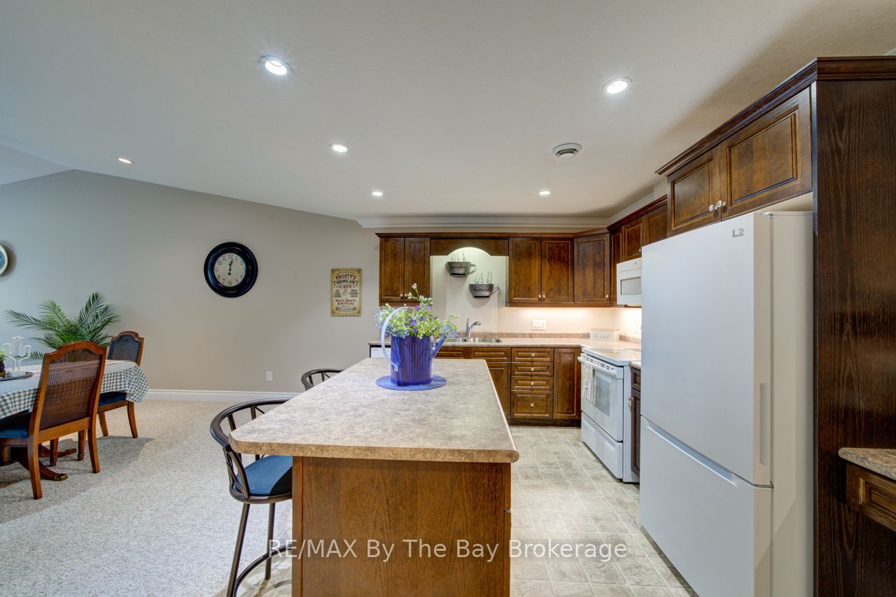 15 Meadow Lane Property Photo 11
