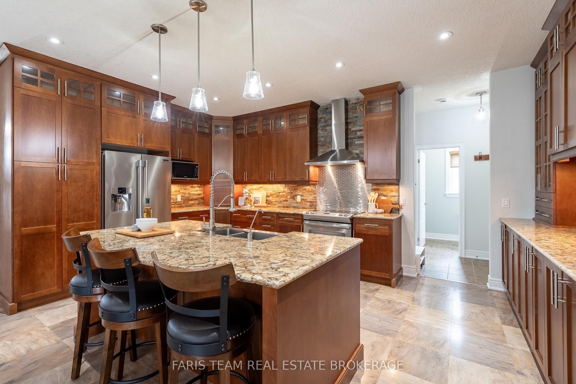 3063 Stone Ridge Boulevard Property Photo 6