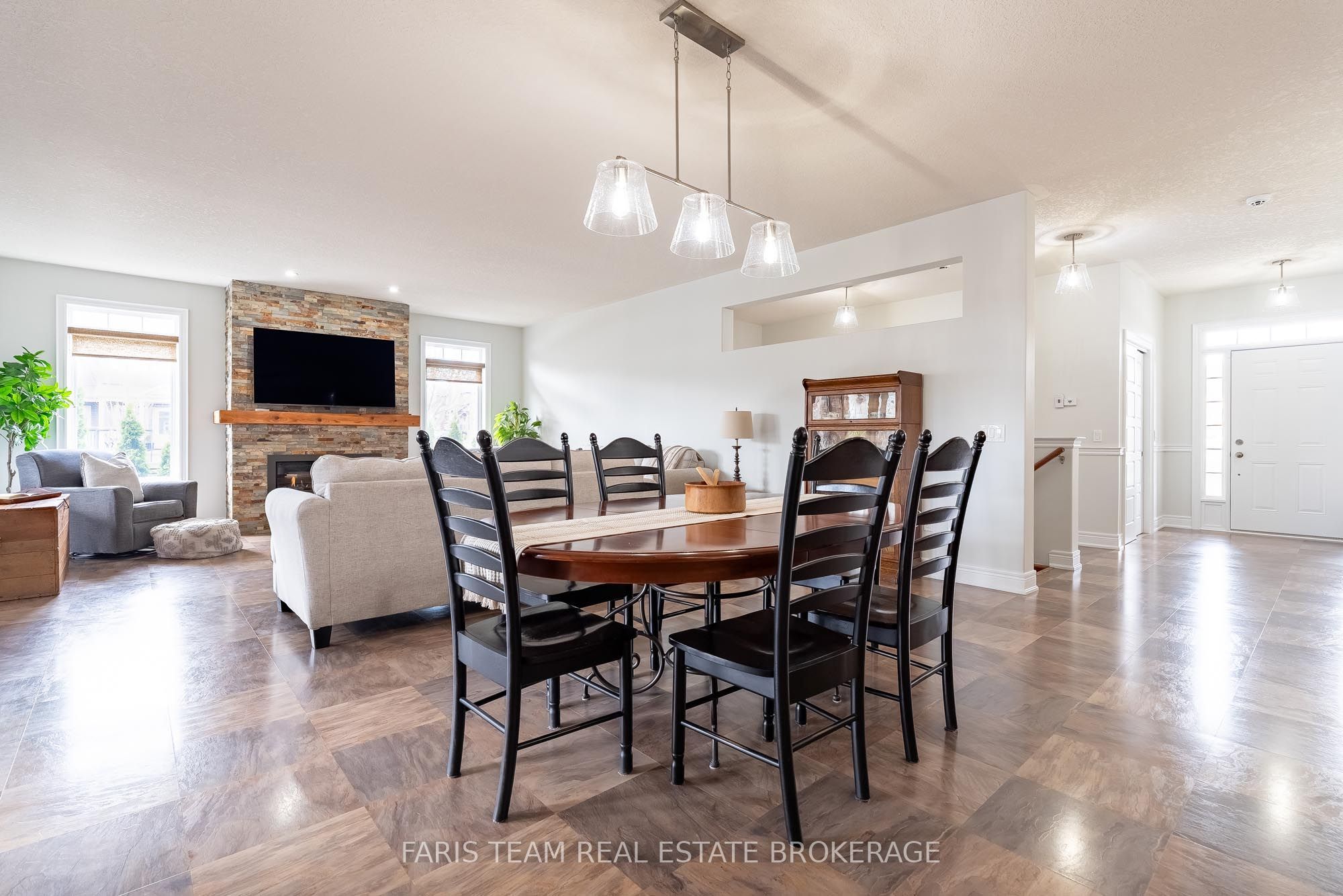 3063 Stone Ridge Boulevard Property Photo 11