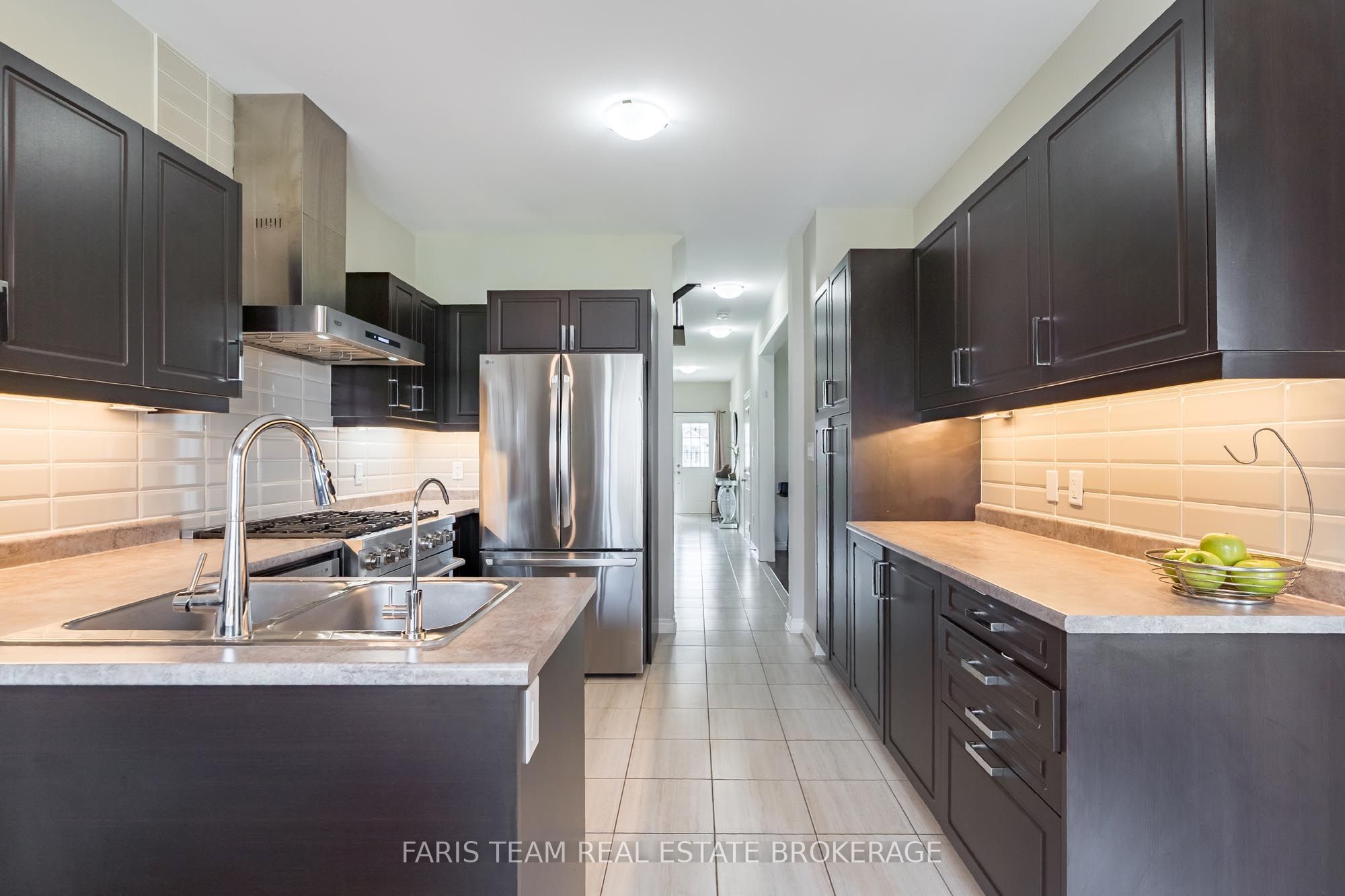 207 Cubitt Street Property Photo 5