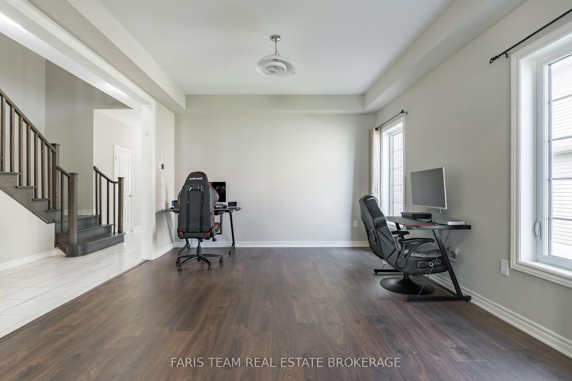 207 Cubitt Street Property Photo 11
