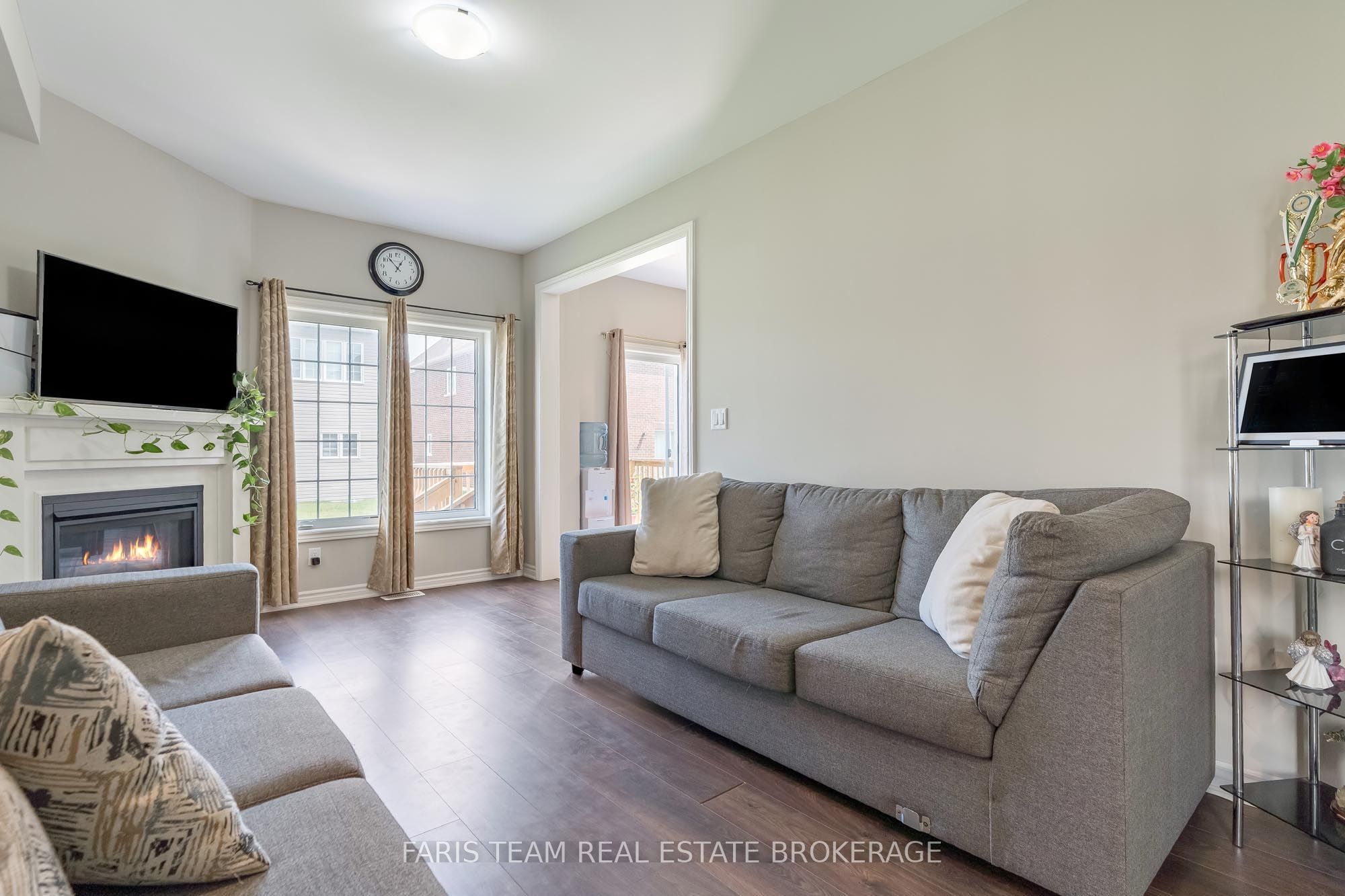207 Cubitt Street Property Photo 14