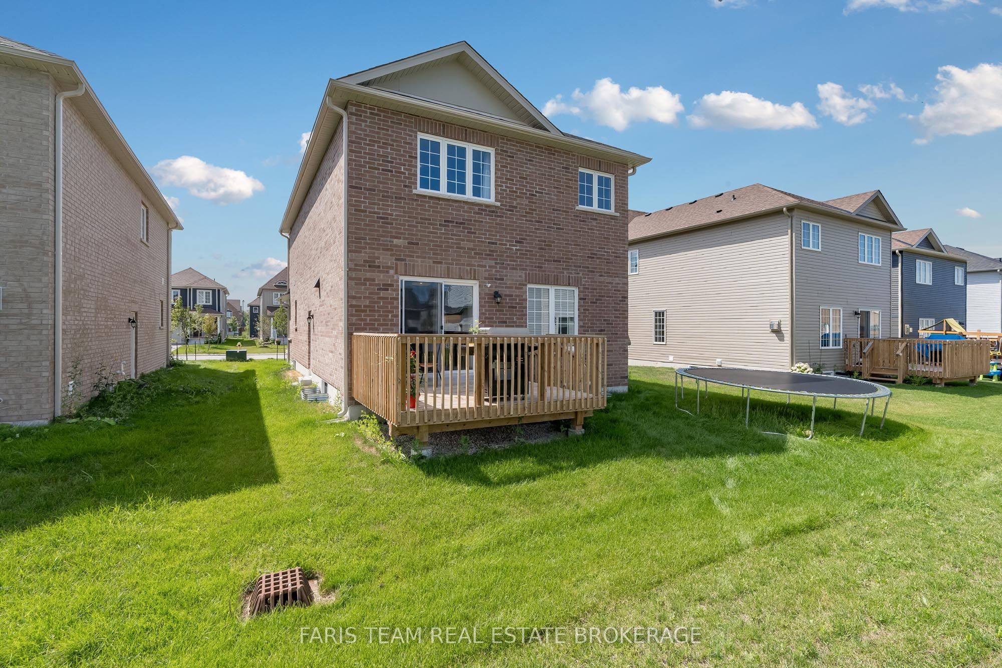 207 Cubitt Street Property Photo 33