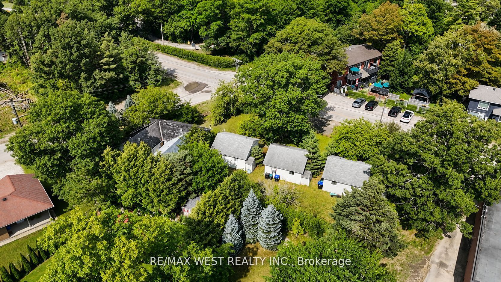195 Dunkerron Avenue Property Photo 1