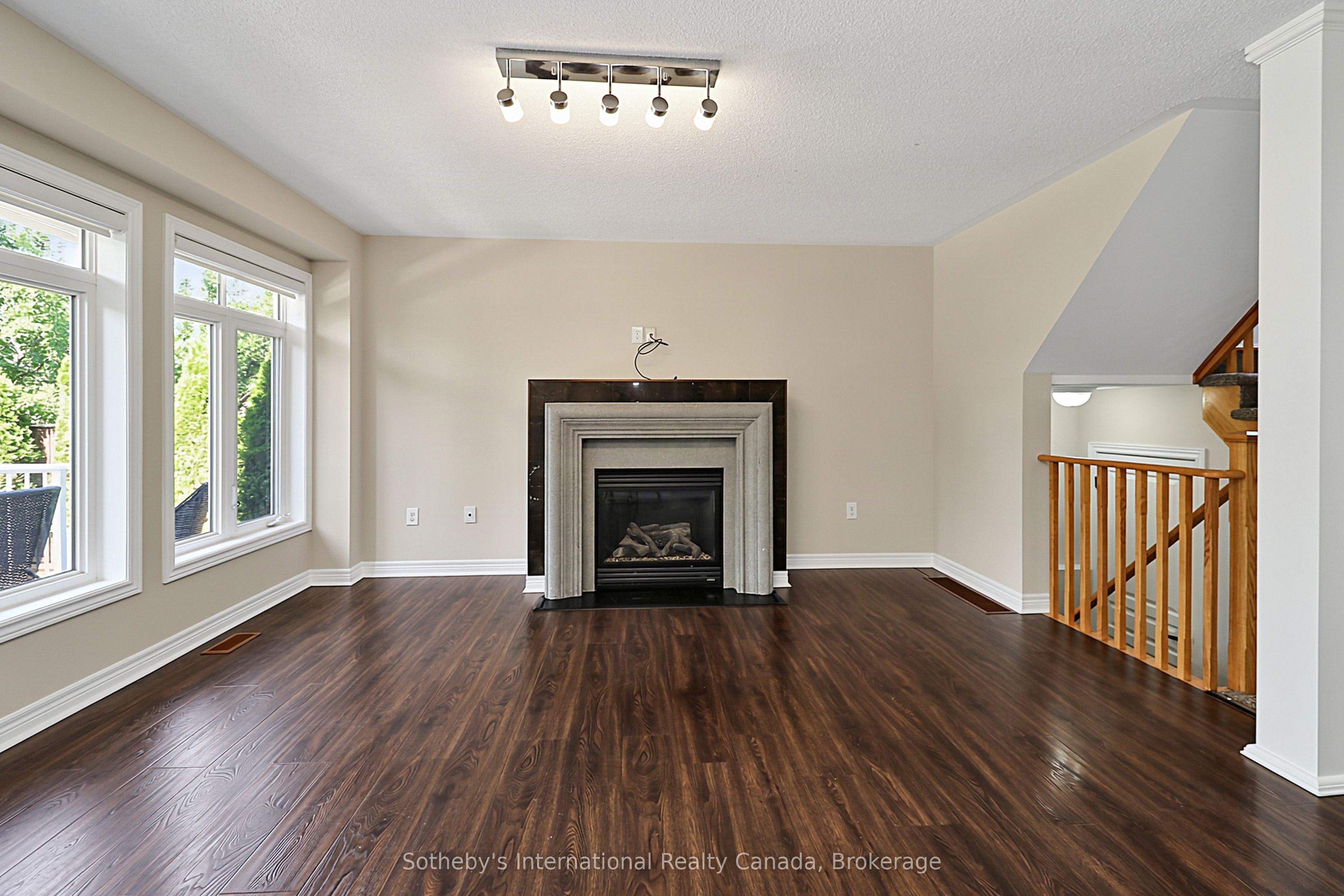 28 Barrington Trail Property Photo 14